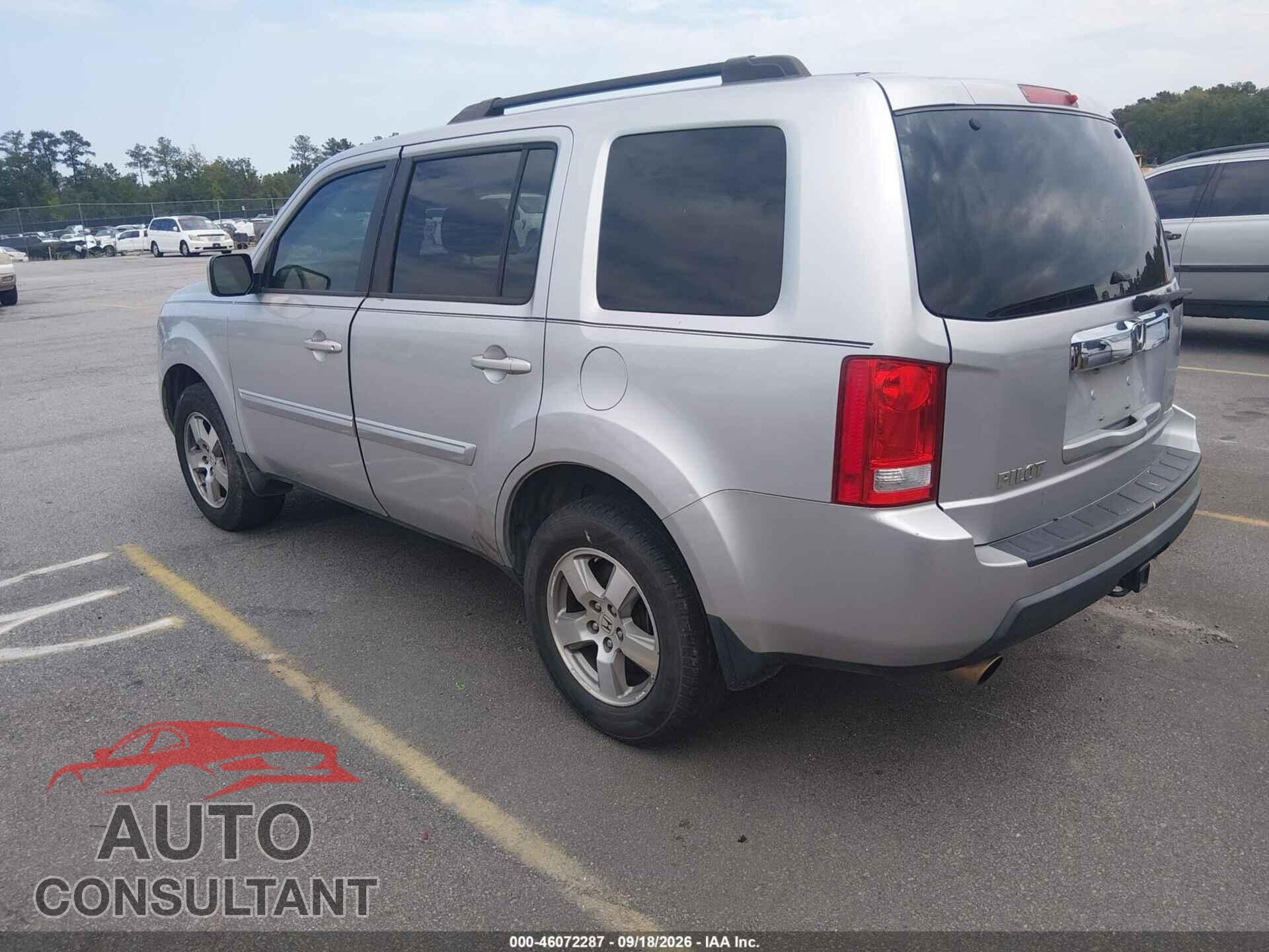 HONDA PILOT 2011 - 5FNYF3H50BB011121
