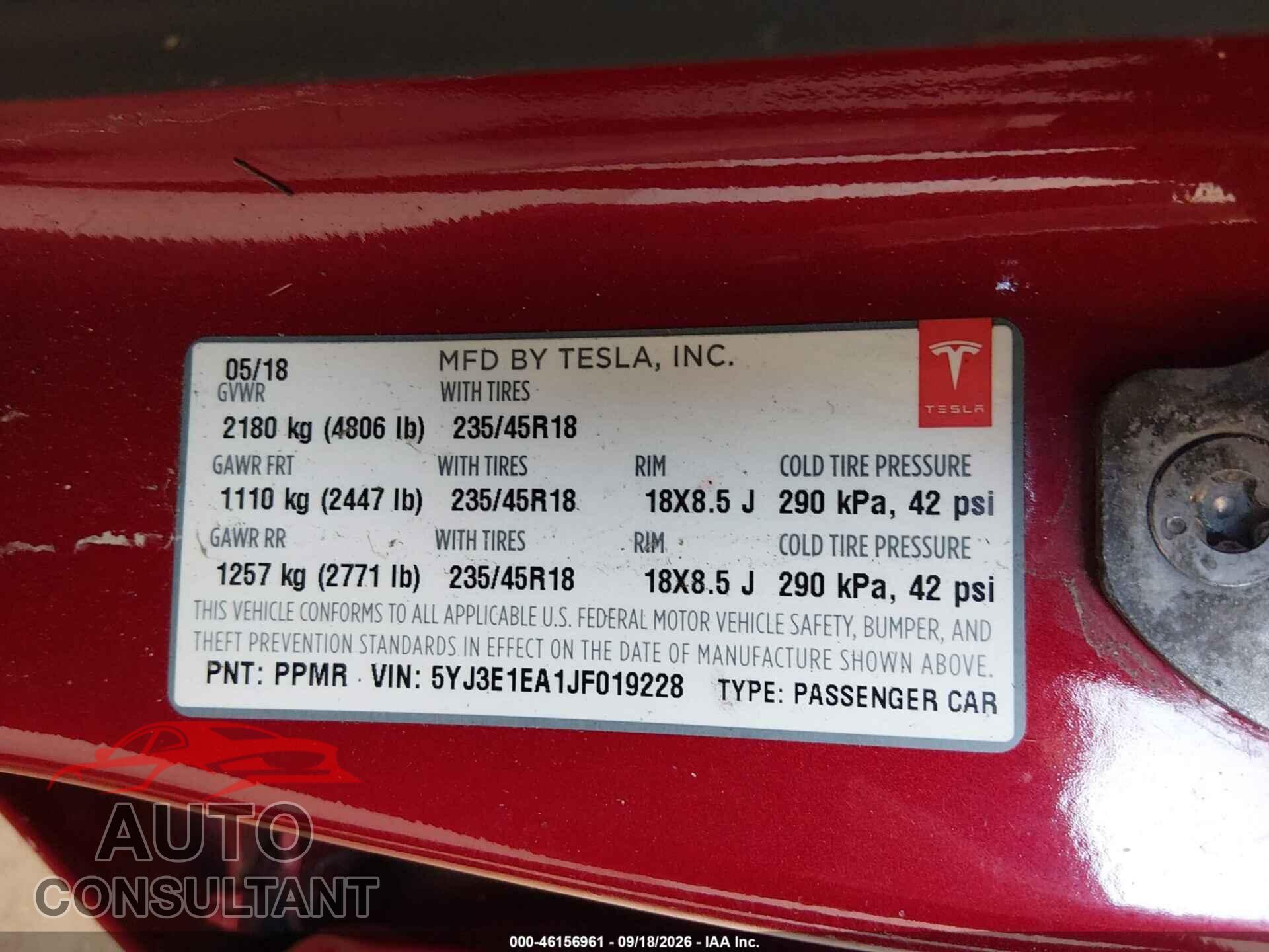 TESLA MODEL 3 2018 - 5YJ3E1EA1JF019228
