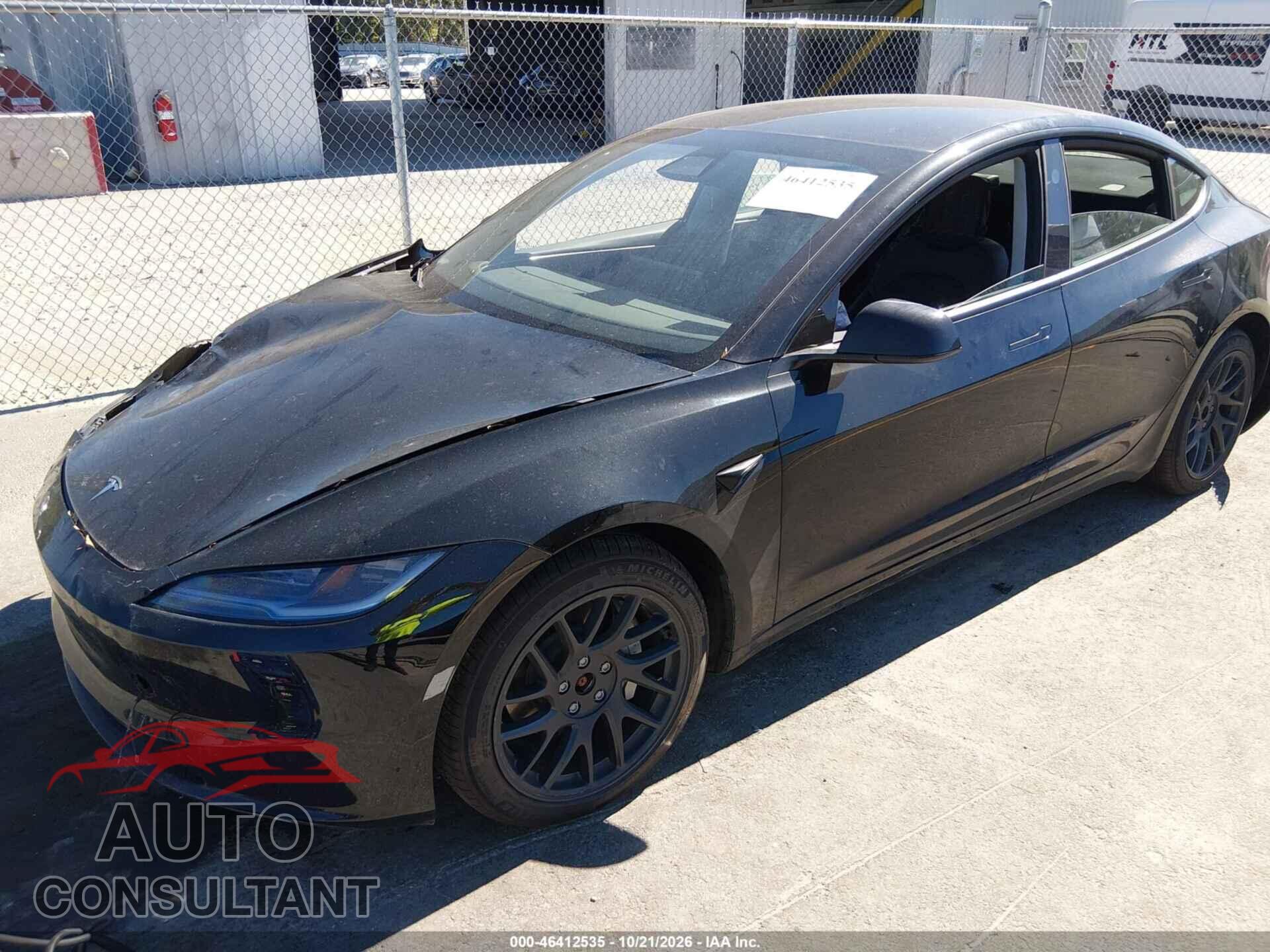 TESLA MODEL 3 2024 - 5YJ3E1EB2RF767538