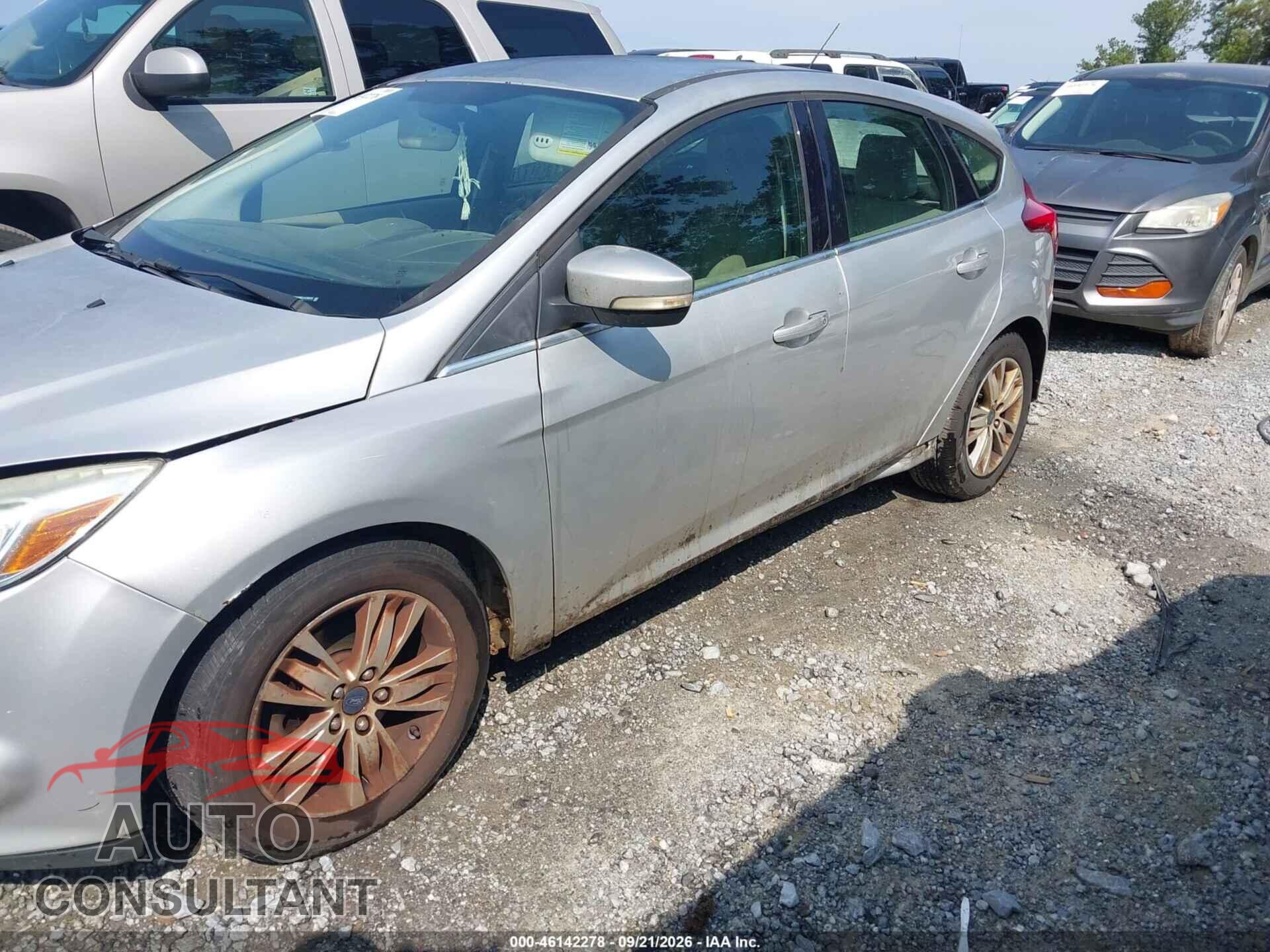 FORD FOCUS 2012 - 1FAHP3M26CL470375