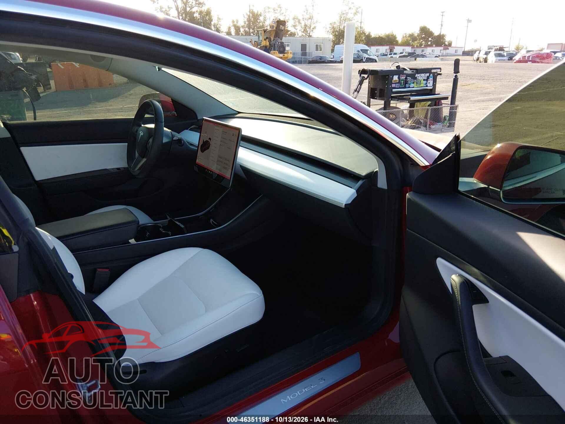 TESLA MODEL 3 2019 - 5YJ3E1EA7KF444759