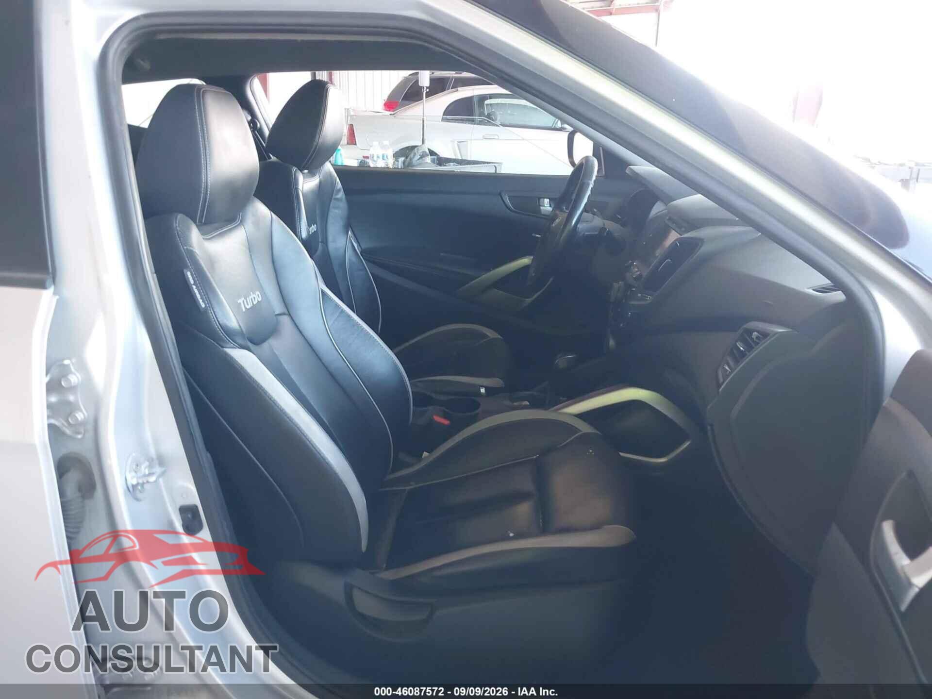 HYUNDAI VELOSTER 2013 - KMHTC6AE7DU178208