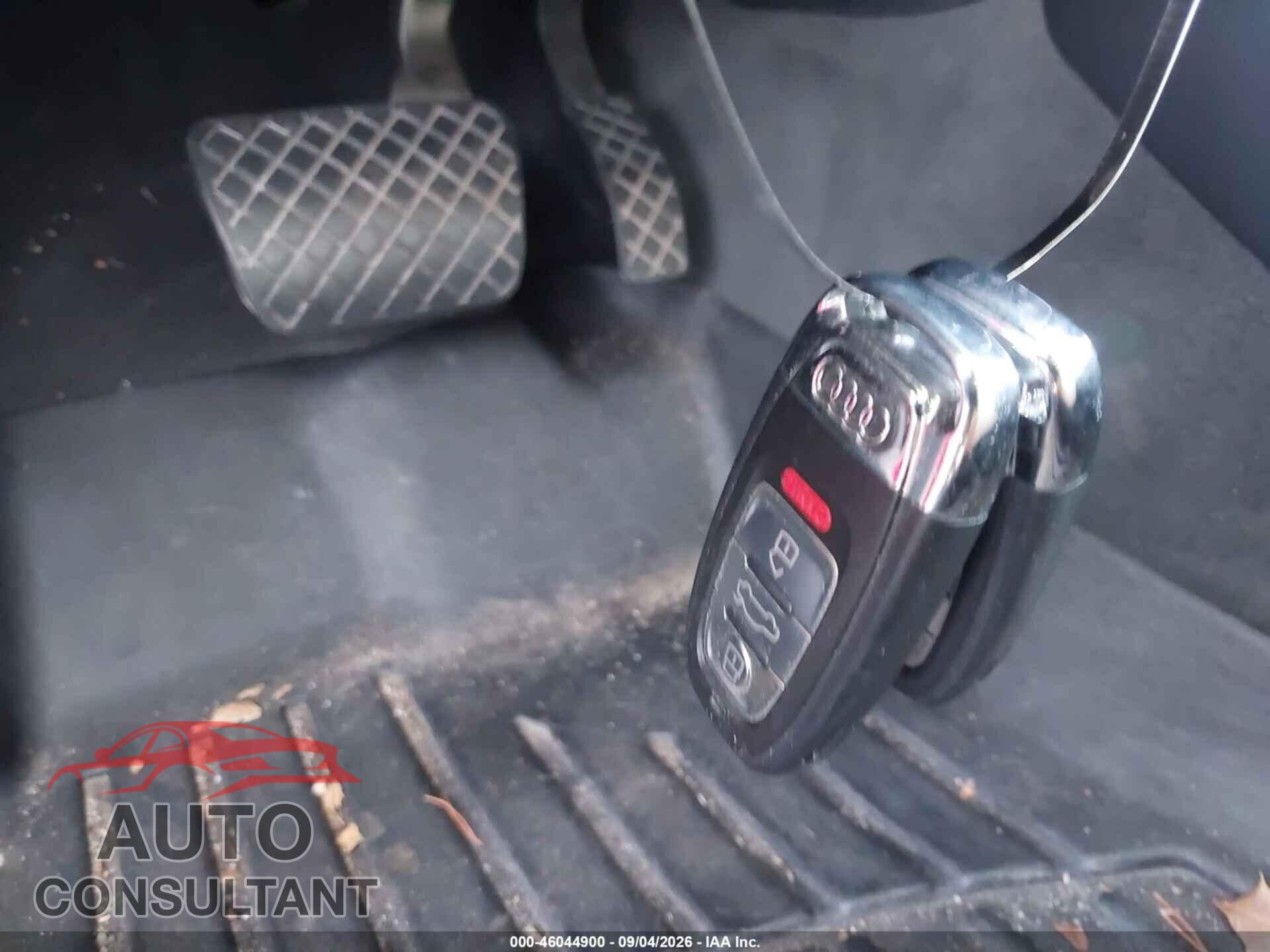 AUDI A4 2013 - WAUFFAFL1DN029111