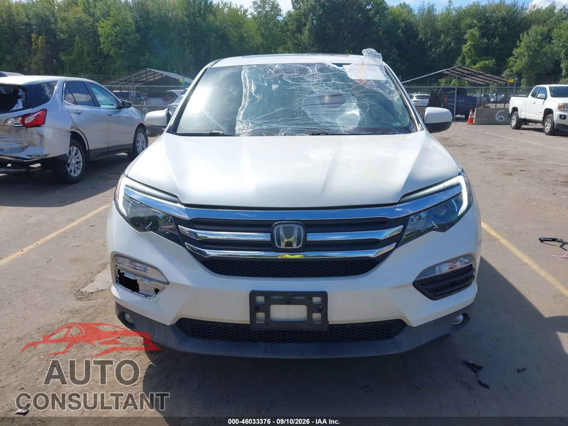 HONDA PILOT 2018 - 5FNYF6H63JB031274