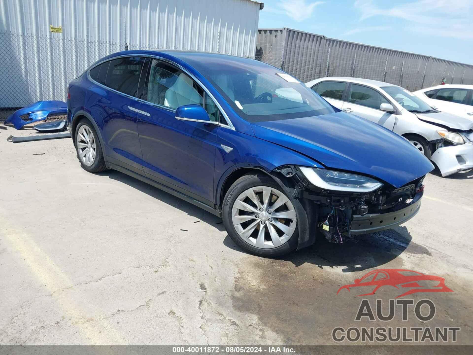 TESLA MODEL X 2016 - 5YJXCBE27GF008152