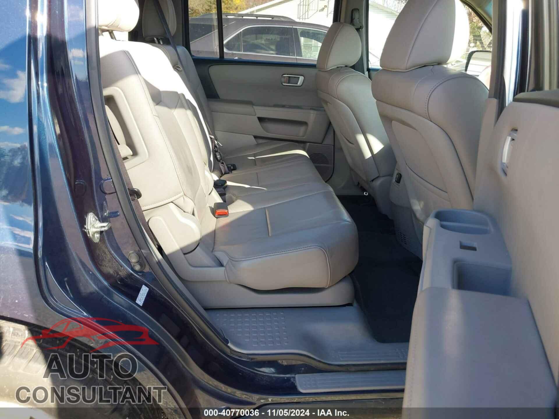 HONDA PILOT 2012 - 5FNYF4H79CB013166