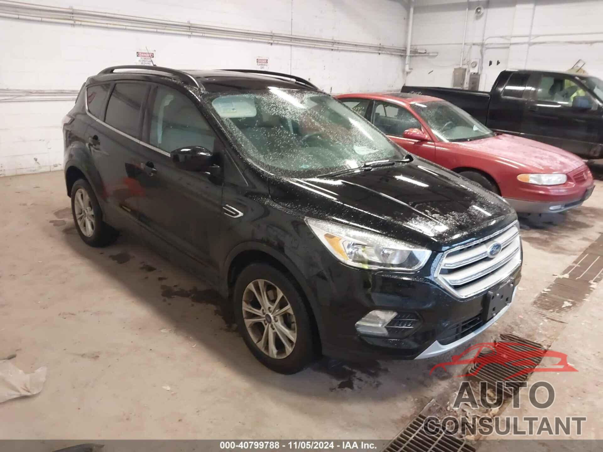 FORD ESCAPE 2018 - 1FMCU0GD3JUD42686