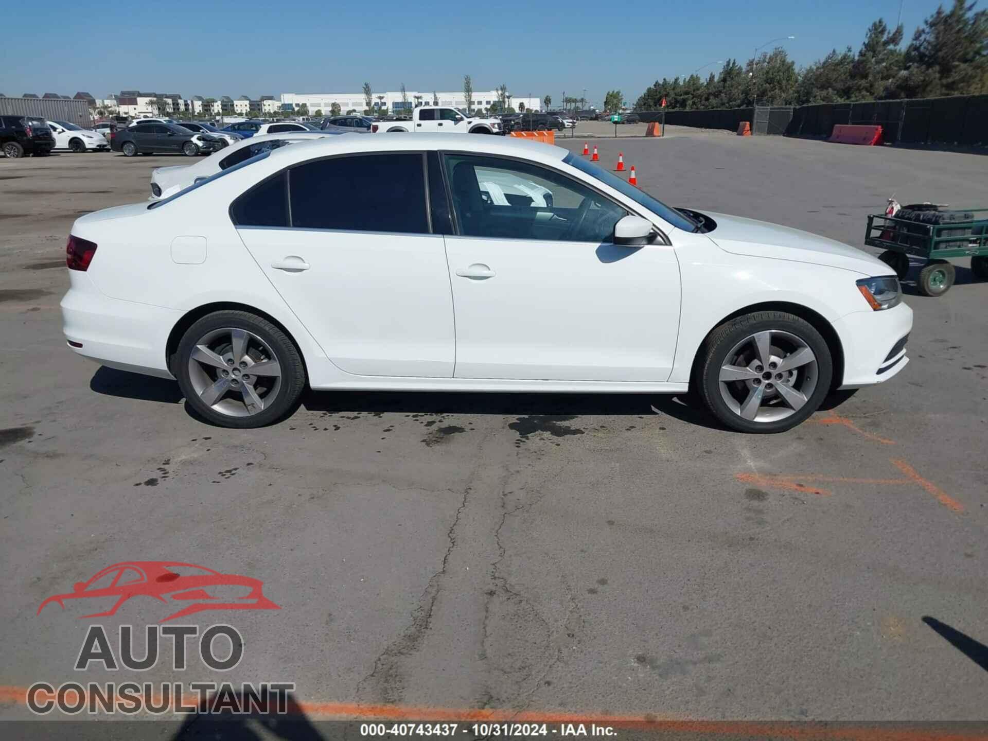 VOLKSWAGEN JETTA 2017 - 3VW2B7AJ0HM285145