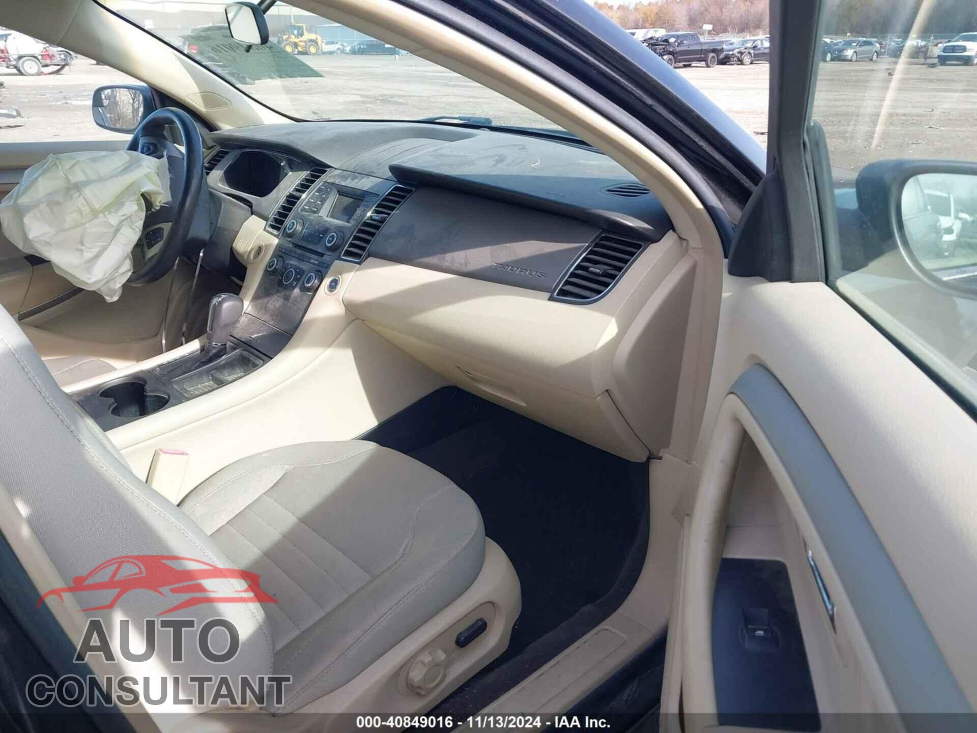 FORD TAURUS 2013 - 1FAHP2D83DG222092
