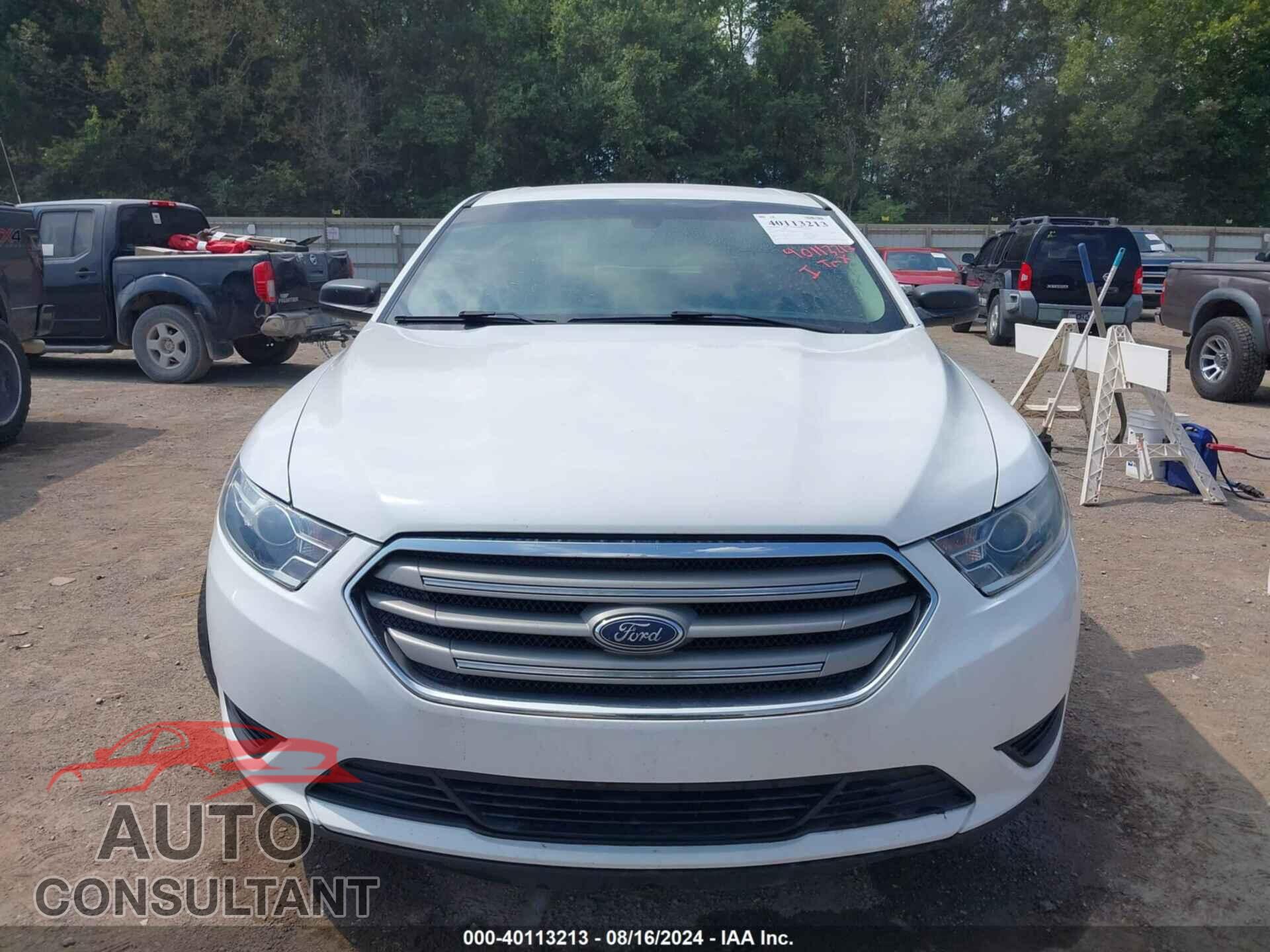 FORD TAURUS 2017 - 1FAHP2D83HG111029