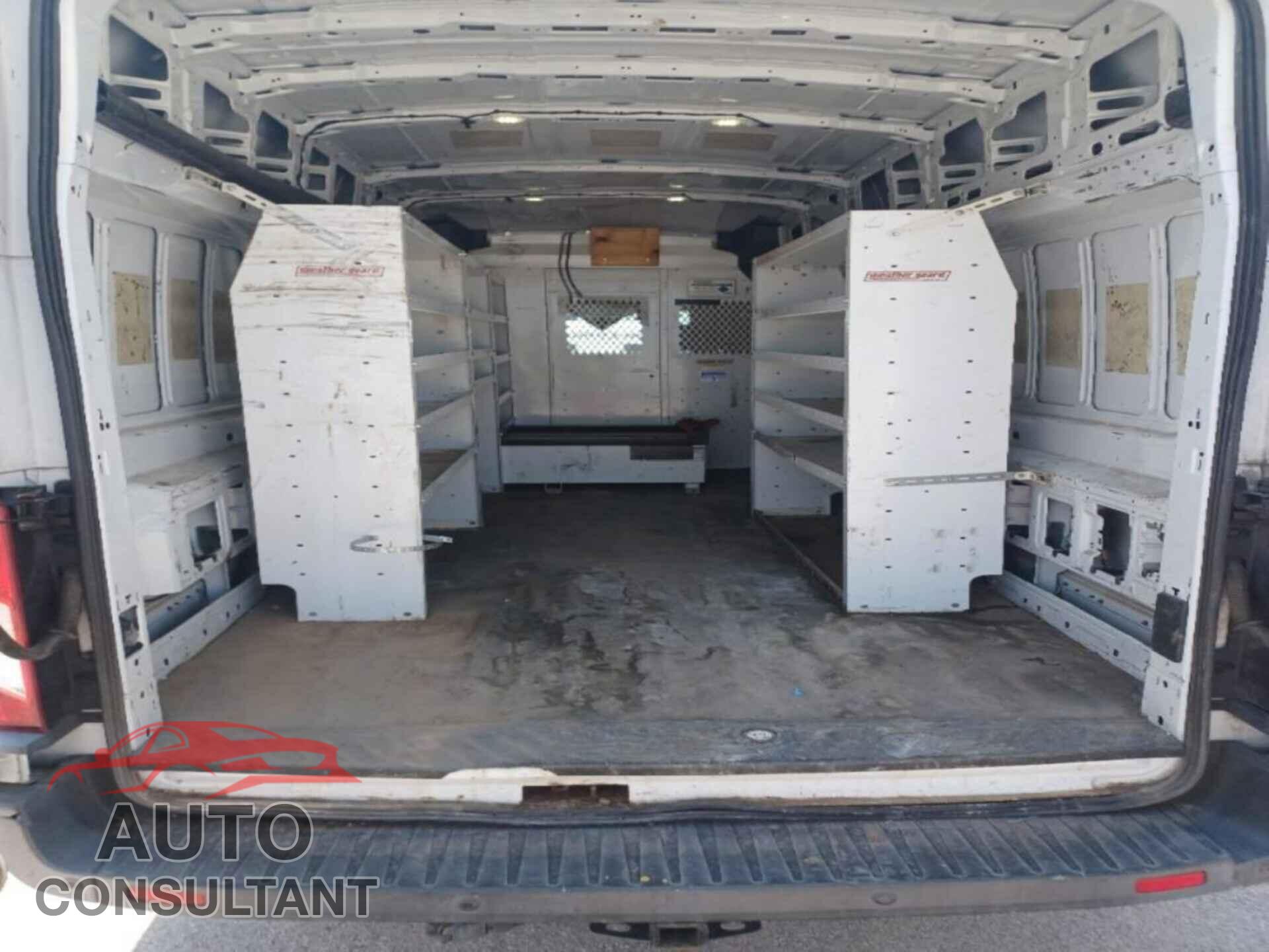 FORD TRANSIT 2017 - 1FTBW3XG1HKA83496