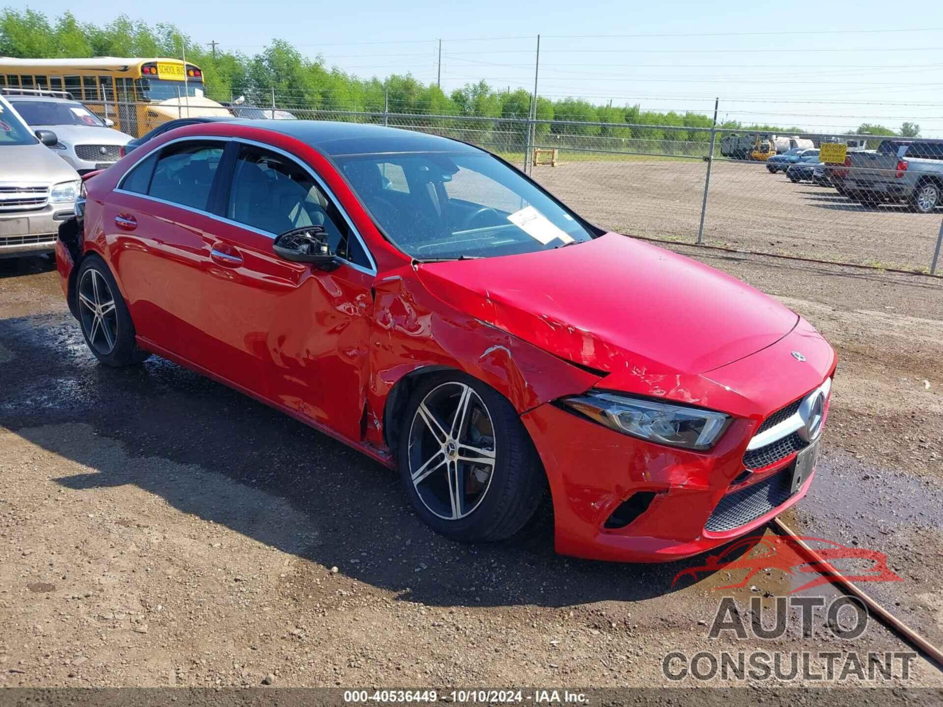 MERCEDES-BENZ A 220 2019 - WDD3G4EB9KW033899