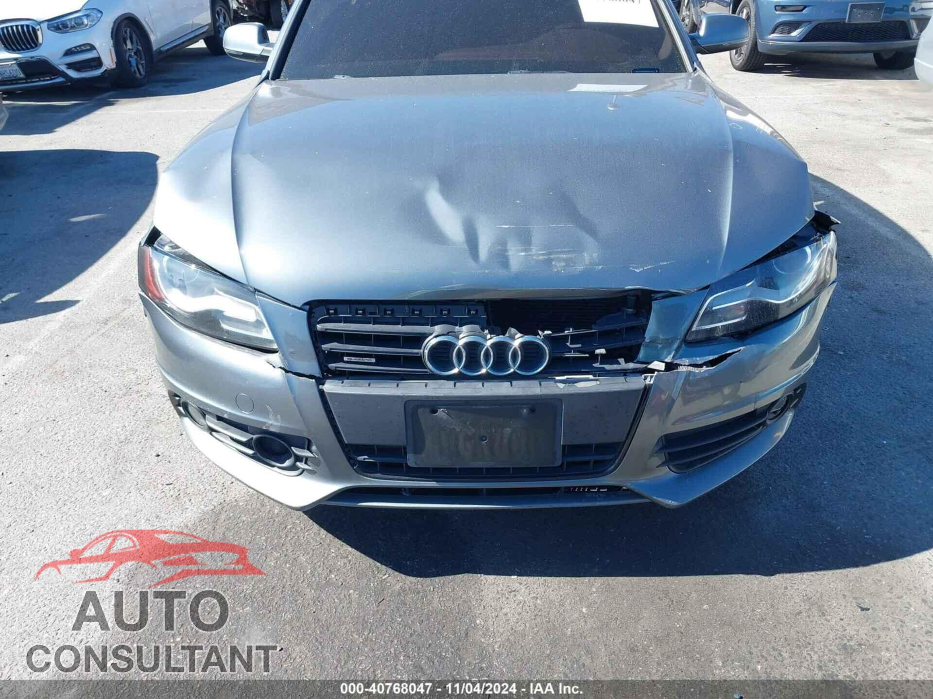 AUDI A4 2012 - WAUKFAFL4CA098024