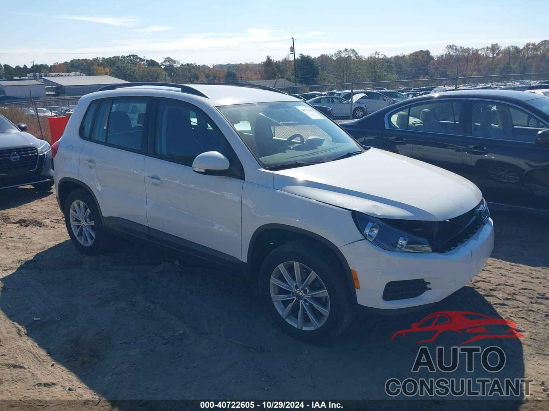 VOLKSWAGEN TIGUAN 2017 - WVGAV7AX3HK052535