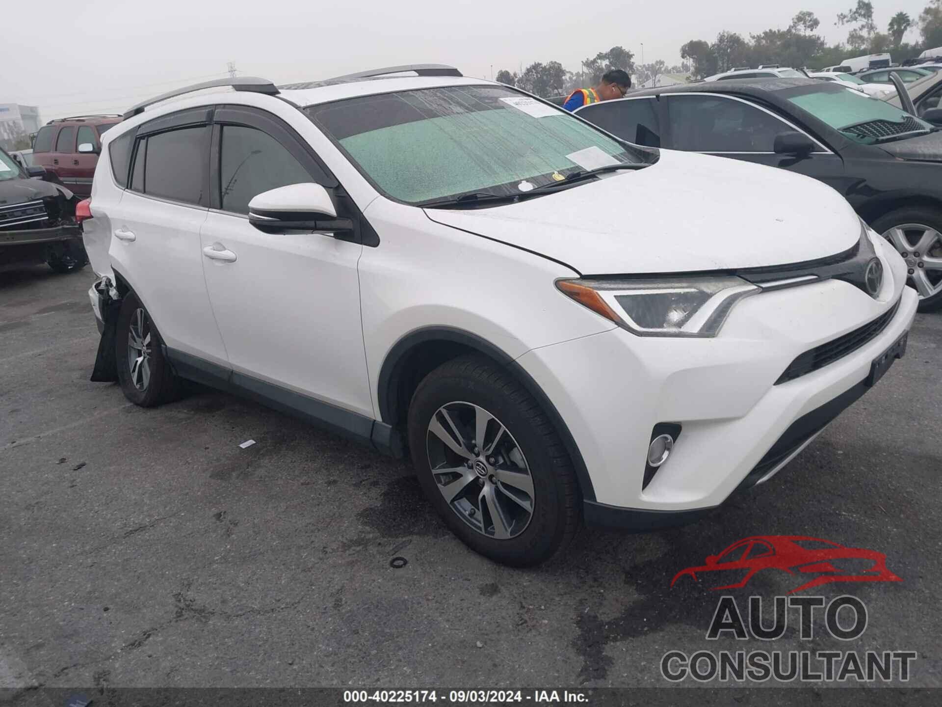 TOYOTA RAV4 2018 - 2T3WFREV0JW460385