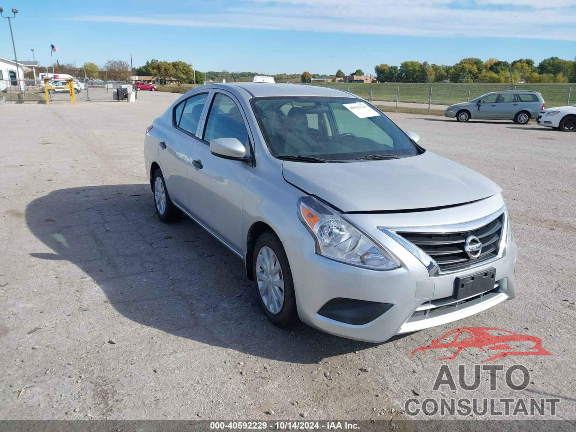 NISSAN VERSA 2019 - 3N1CN7AP1KL827999