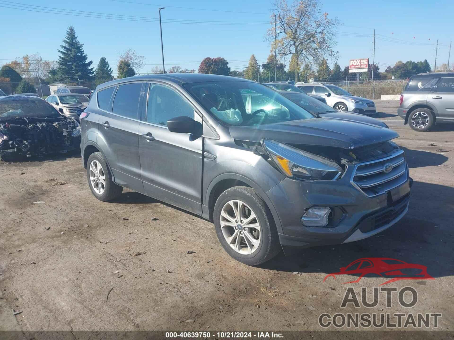 FORD ESCAPE 2017 - 1FMCU9GD8HUE61350