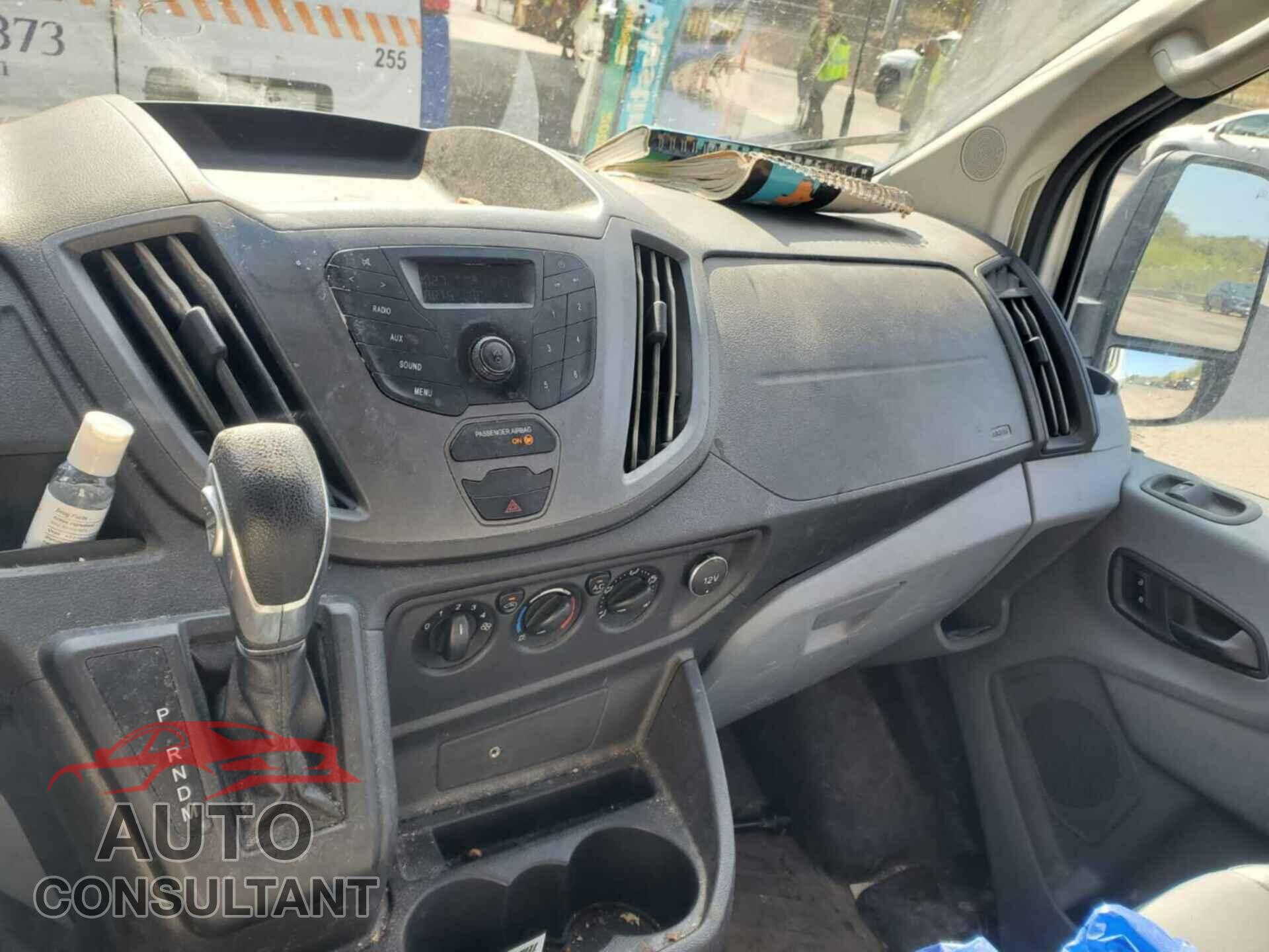 FORD TRANSIT 2017 - 1FTYR1CM6HKA90767
