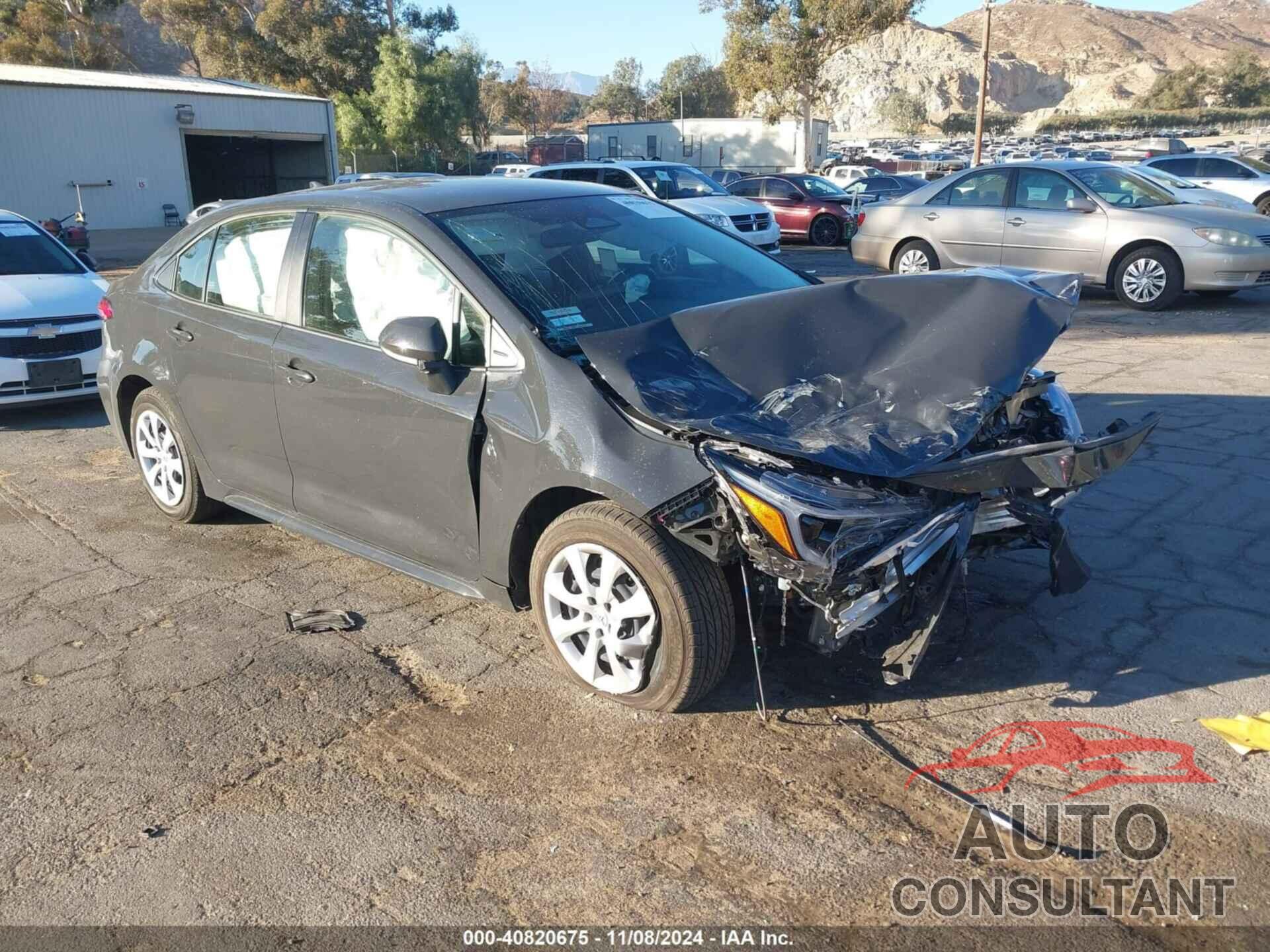 TOYOTA COROLLA 2024 - JTDBCMFE0R3052301
