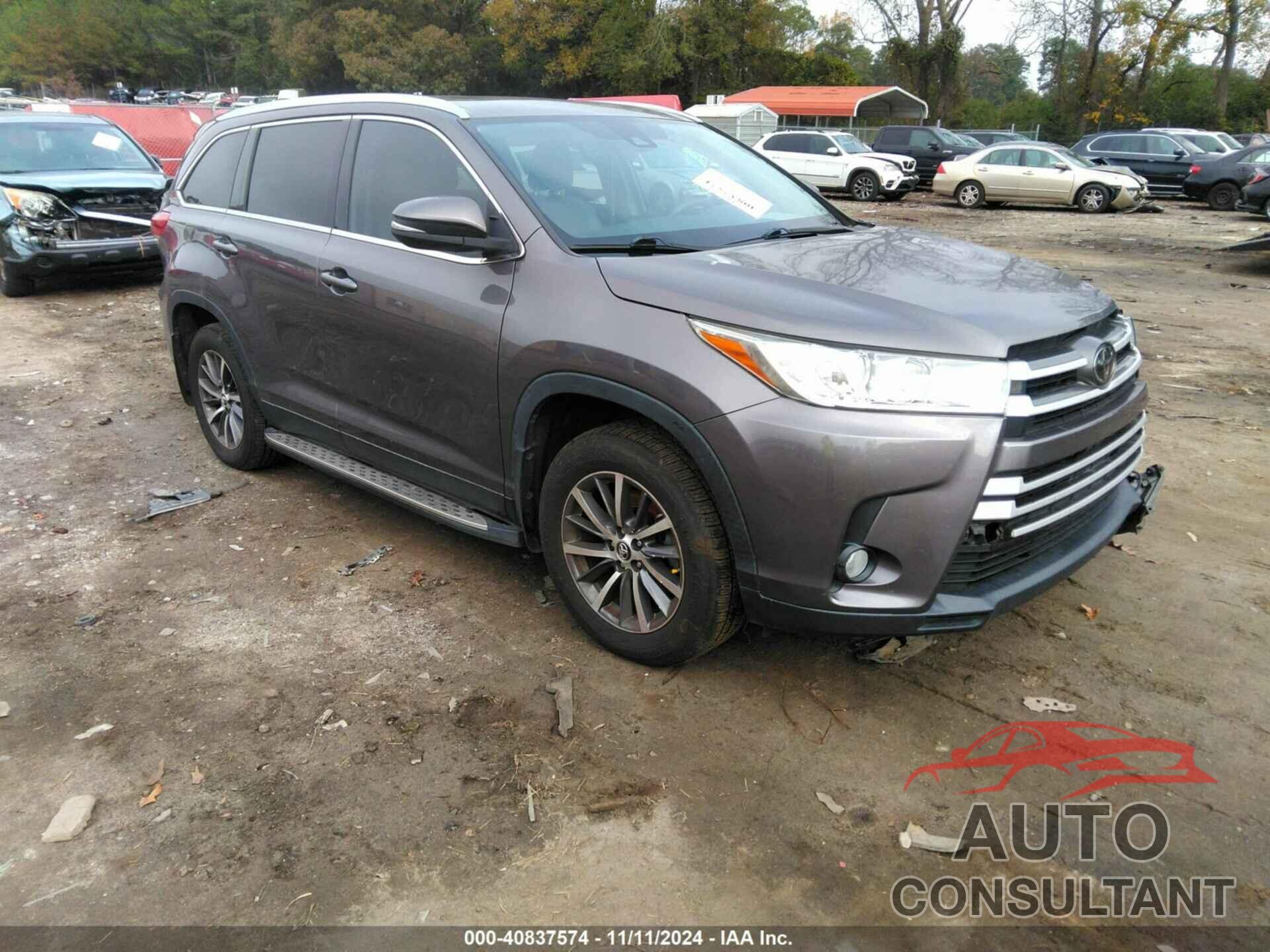 TOYOTA HIGHLANDER 2019 - 5TDJZRFH0KS579731