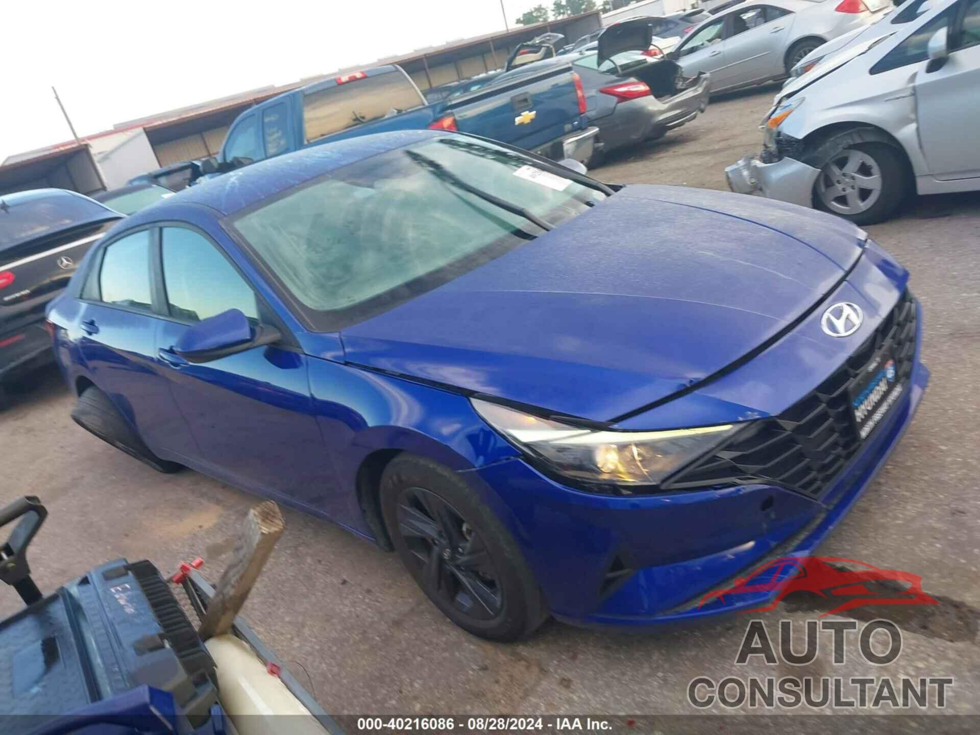 HYUNDAI ELANTRA 2023 - KMHLM4AG4PU606209