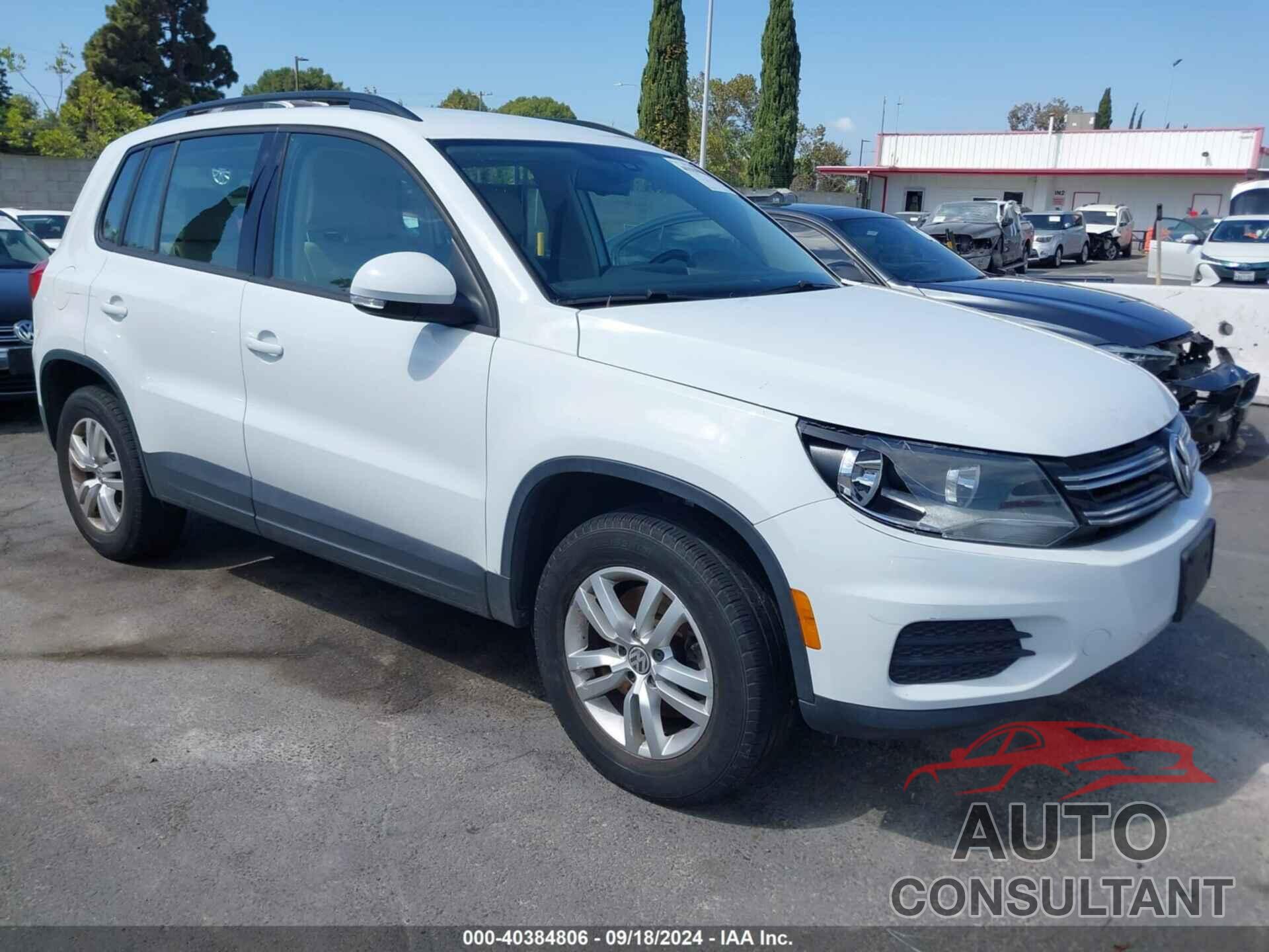 VOLKSWAGEN TIGUAN 2017 - WVGAV7AX4HW509944