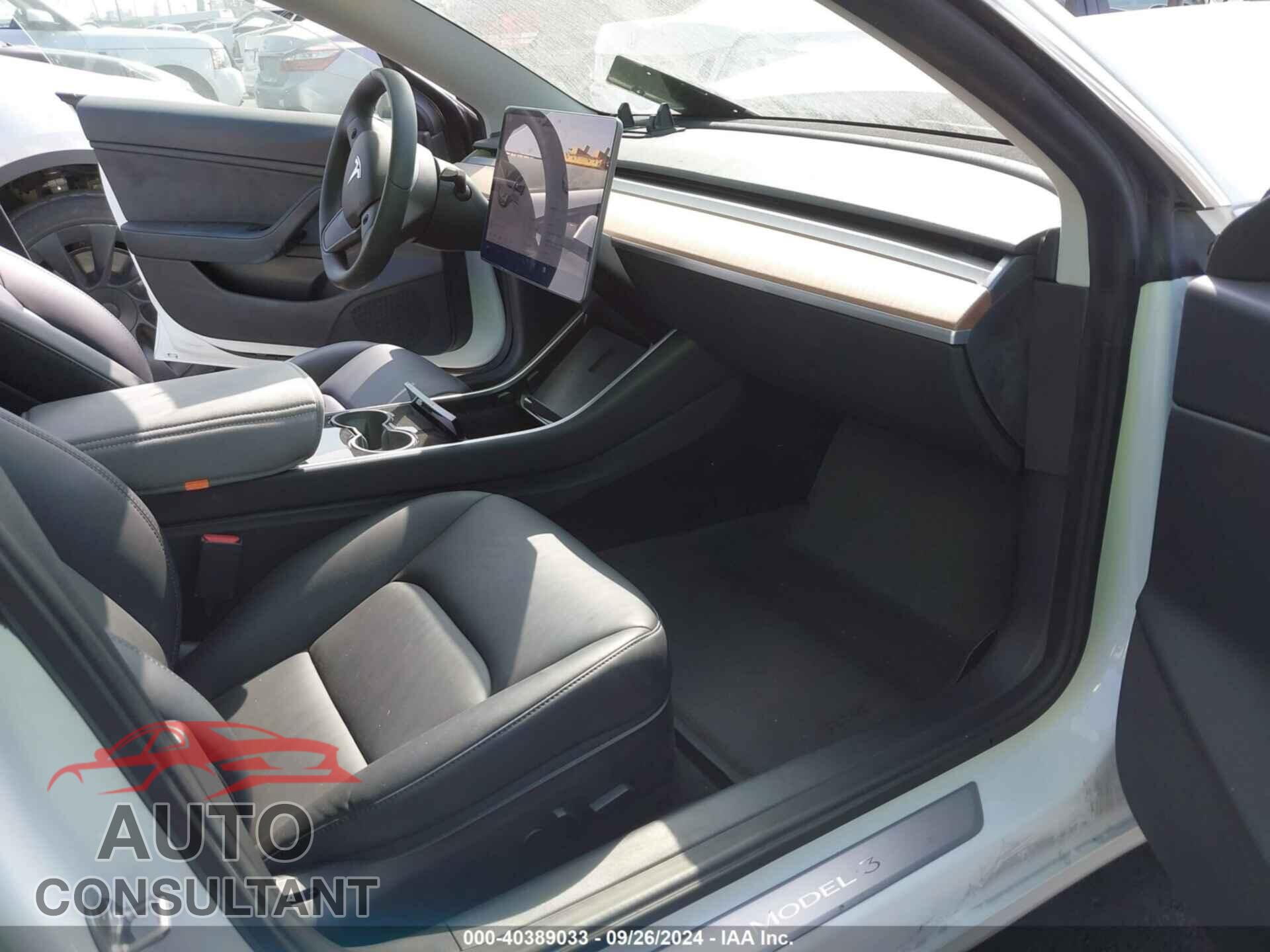 TESLA MODEL 3 2020 - 5YJ3E1EB2LF650369