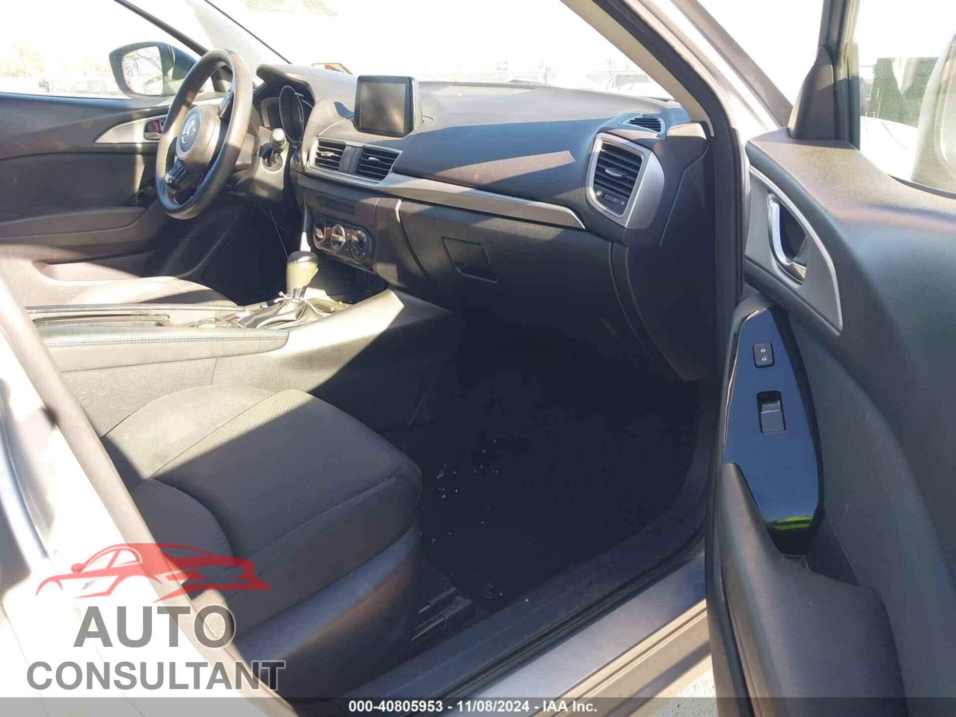 MAZDA MAZDA3 2017 - 3MZBN1U77HM121993
