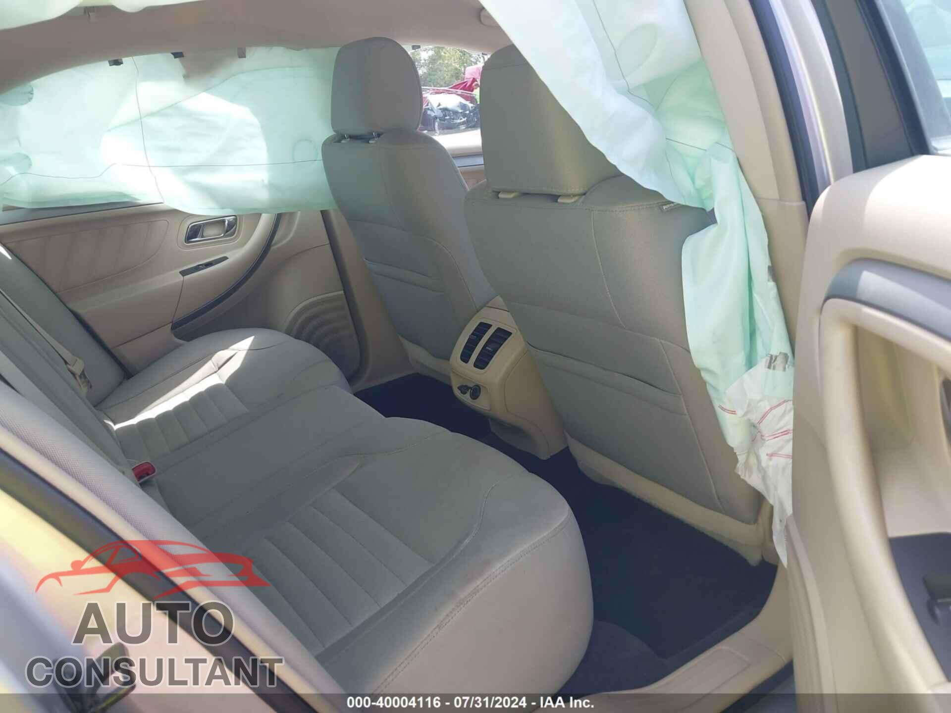 FORD TAURUS 2016 - 1FAHP2D82GG115832