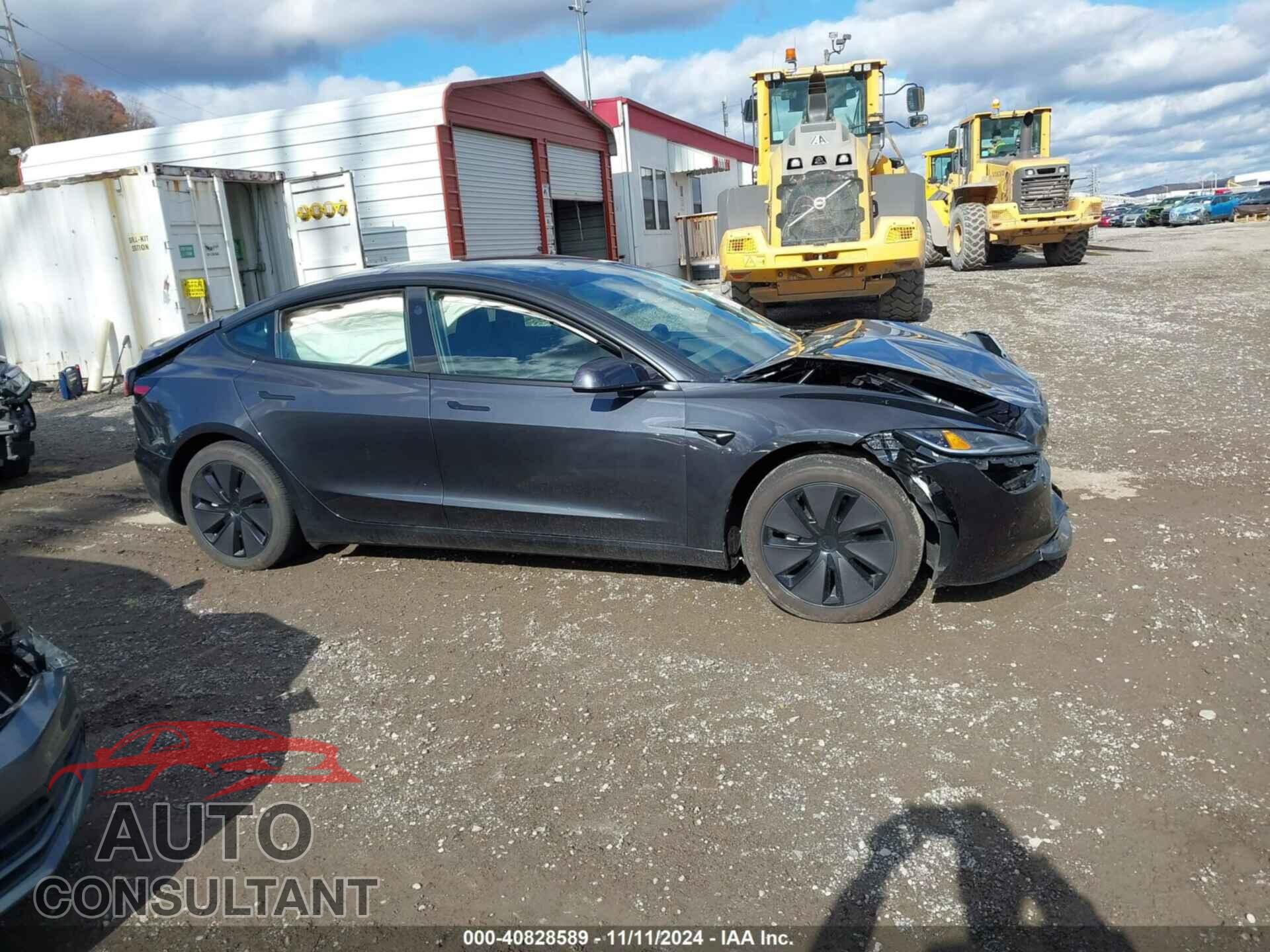 TESLA MODEL 3 2024 - 5YJ3E1EA5RF735545