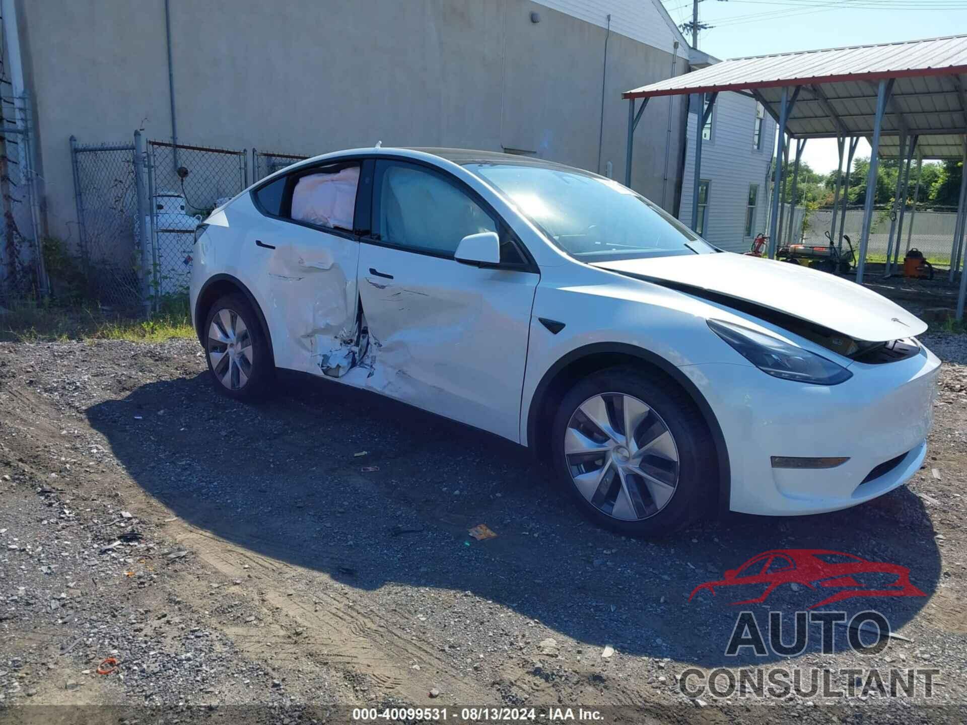 TESLA MODEL Y 2024 - 7SAYGDEE6RA284906