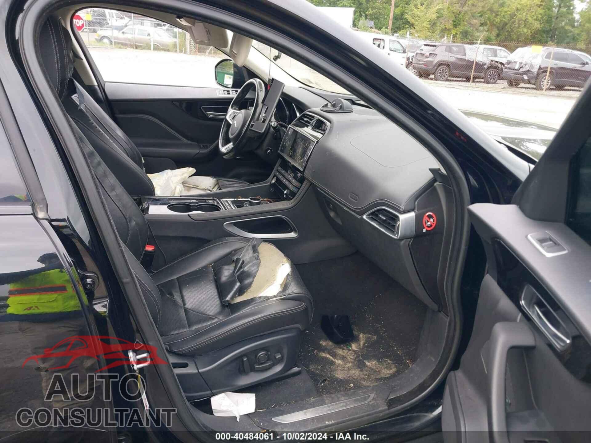 JAGUAR F-PACE 2017 - SADCL2BV8HA495194