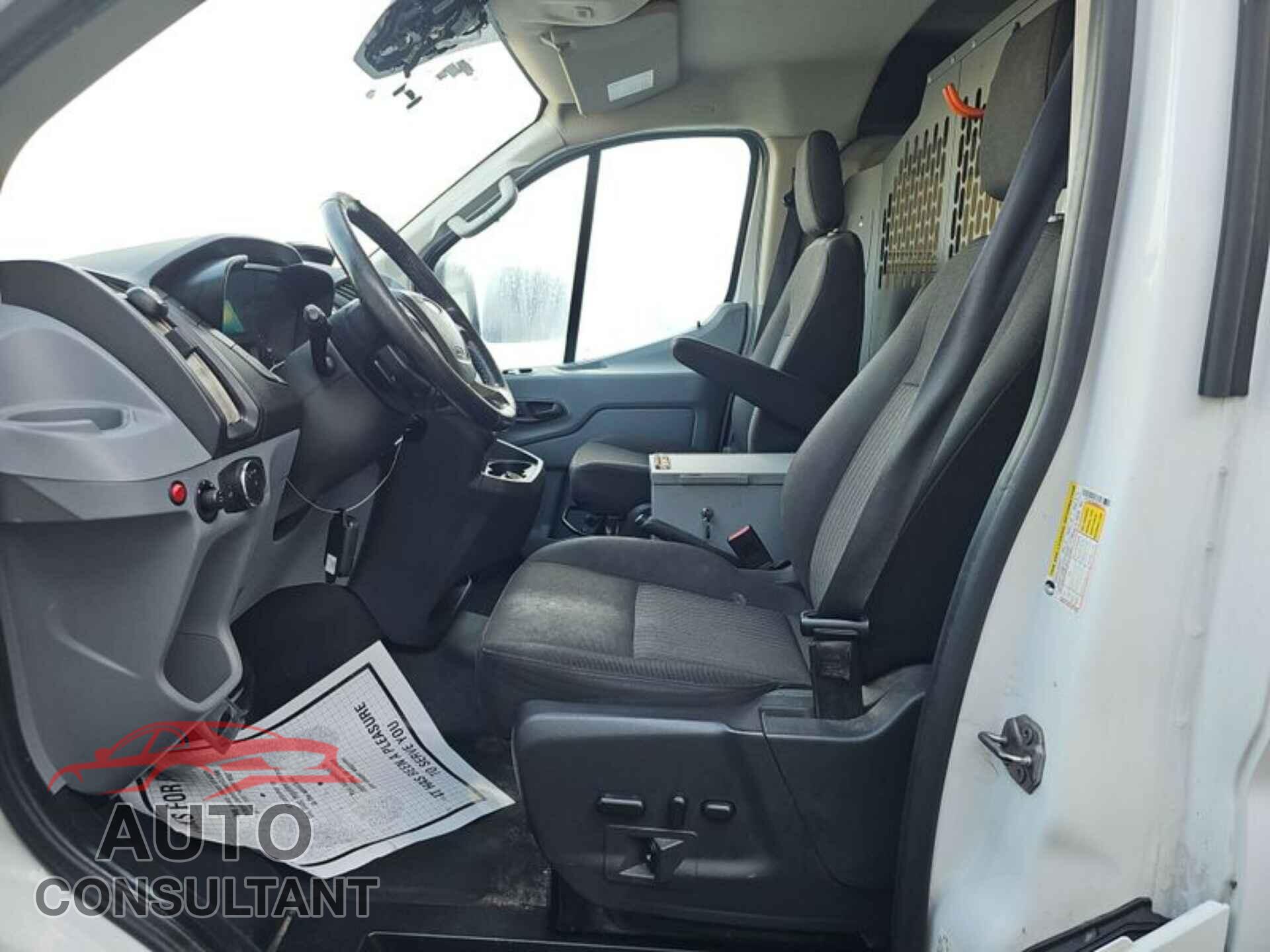 FORD TRANSIT-250 2017 - 1FTYR2ZM6HKA61377