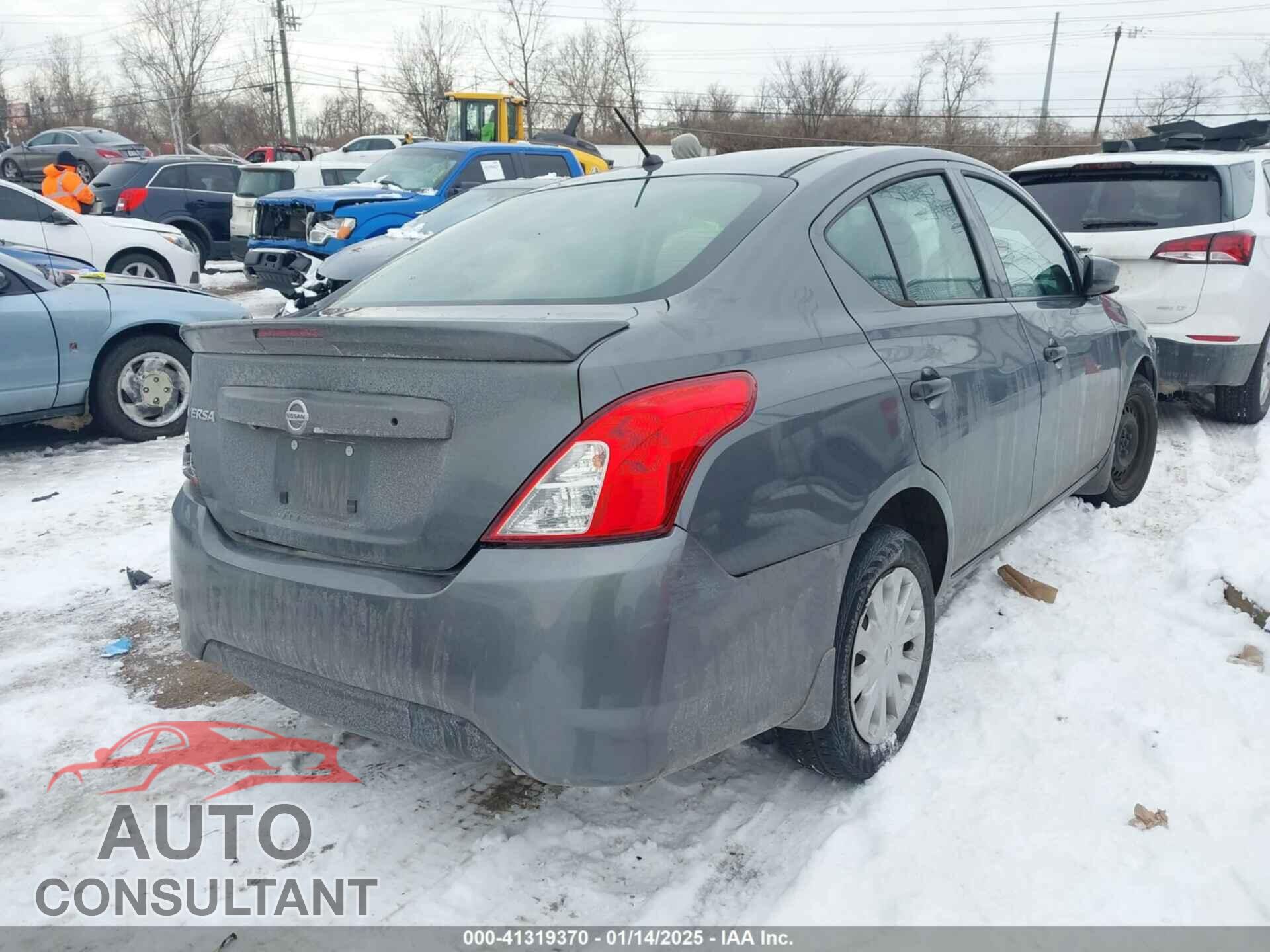 NISSAN VERSA 2019 - 3N1CN7AP3KL812906