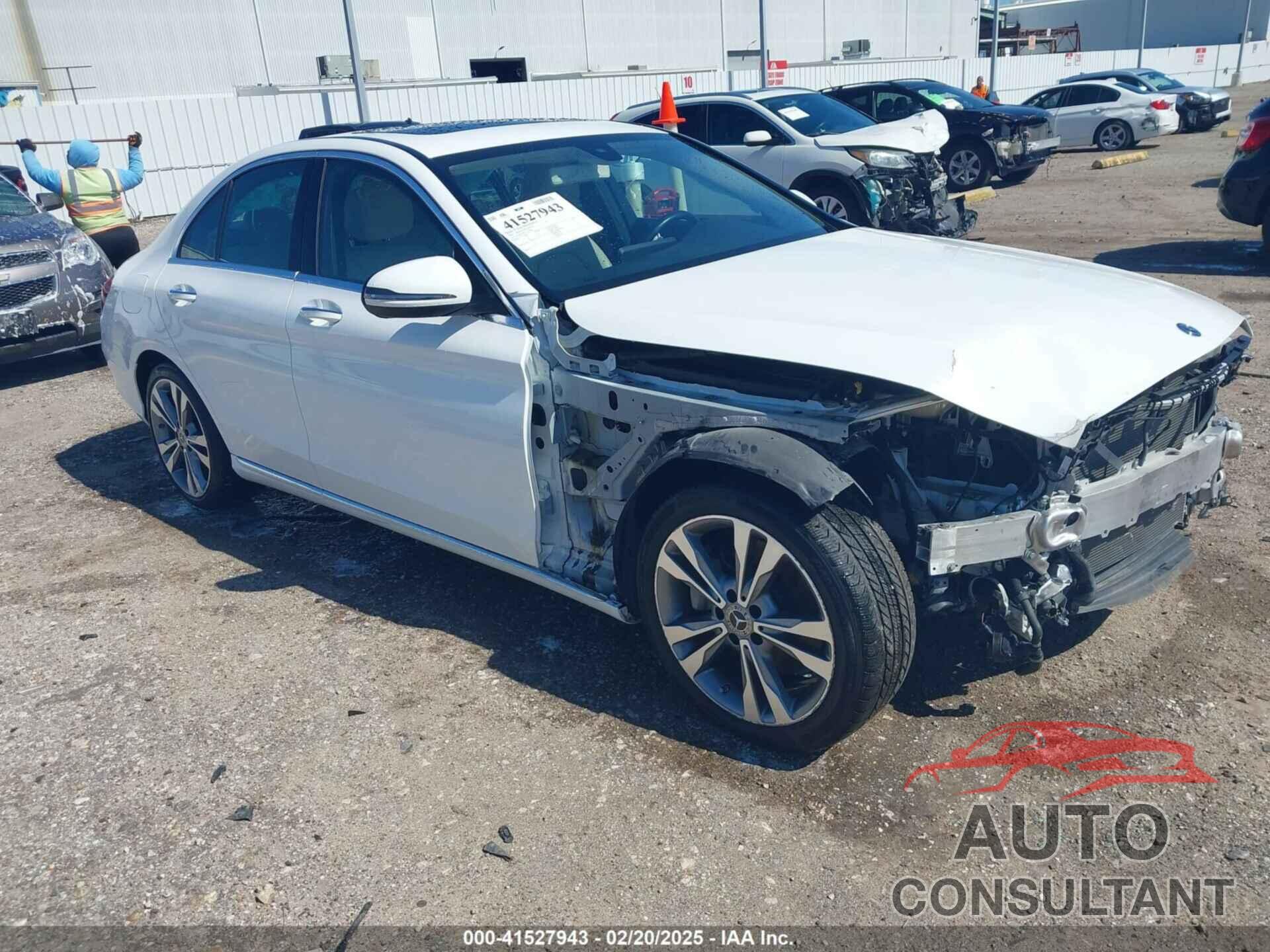MERCEDES-BENZ C 300 2020 - 55SWF8DB5LU327808