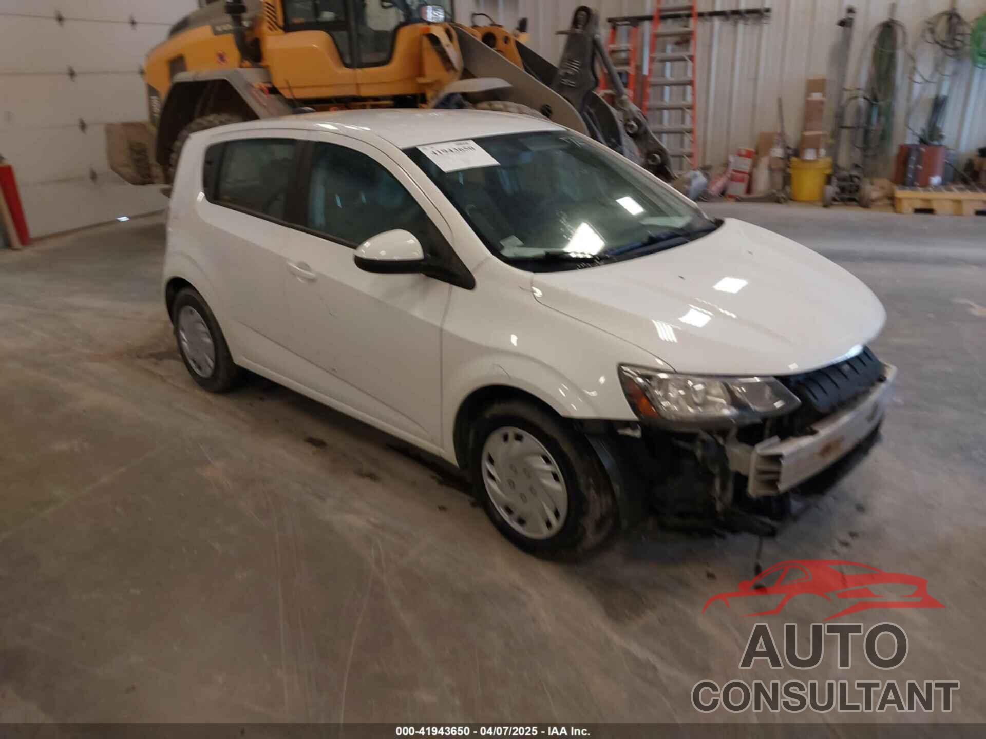 CHEVROLET SONIC 2017 - 1G1JG6SG6H4151645