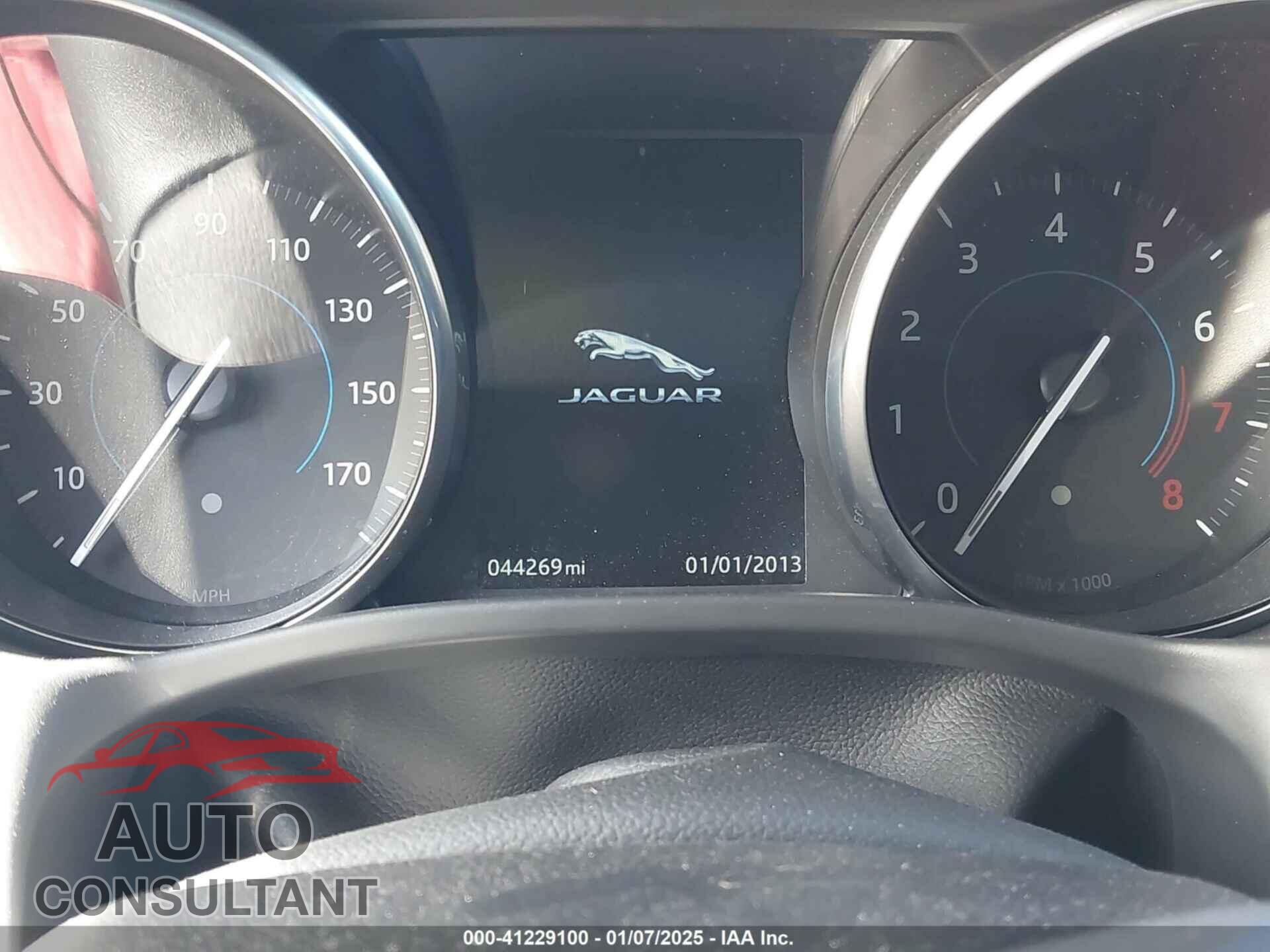 JAGUAR XE 2017 - SAJAD4BV1HA974229