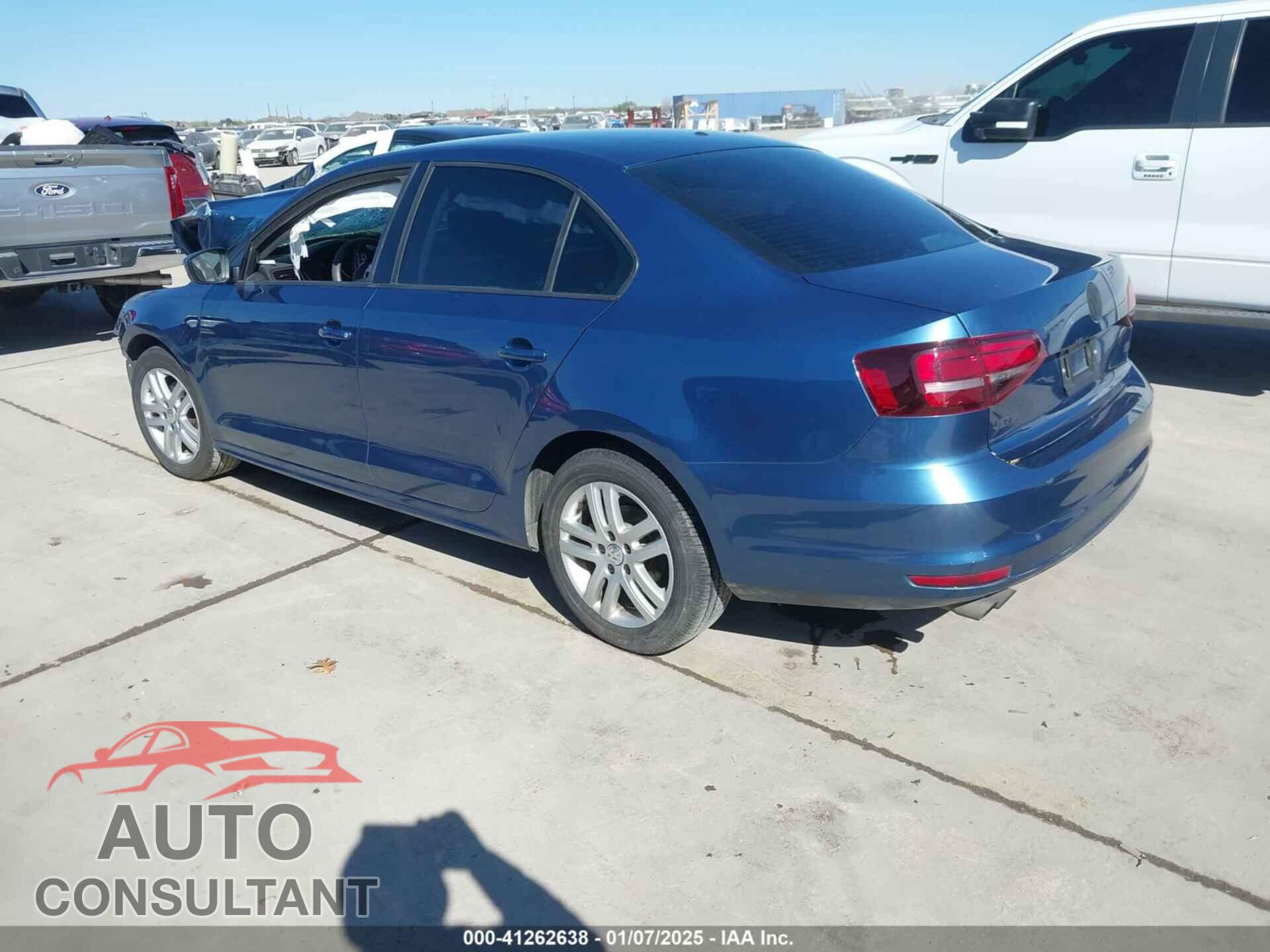 VOLKSWAGEN JETTA 2018 - 3VW2B7AJ5JM225982