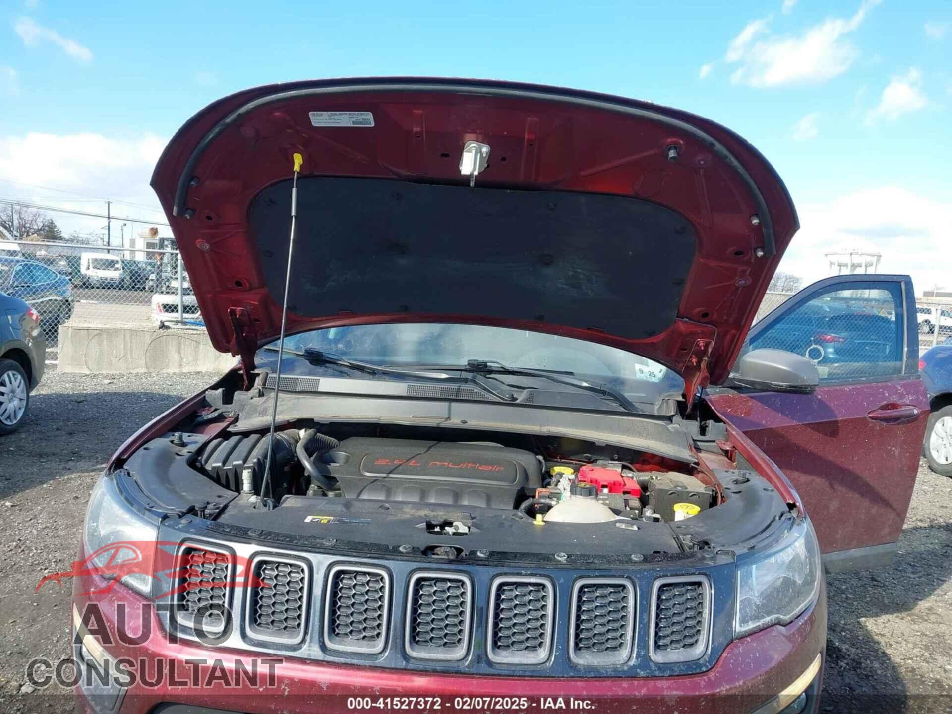 JEEP COMPASS 2020 - 3C4NJDDB2LT239384