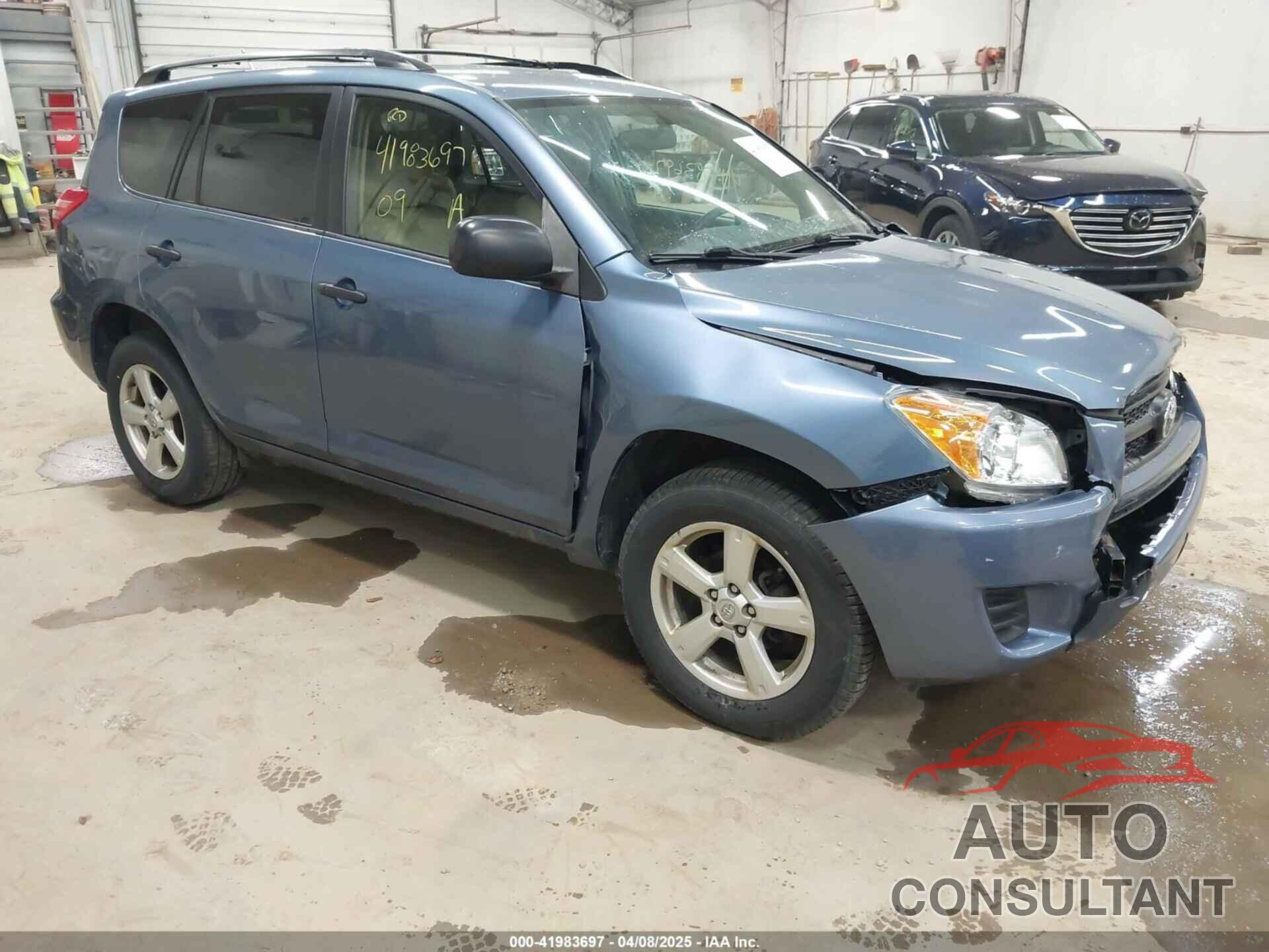 TOYOTA RAV4 2009 - JTMBF33V19D003513