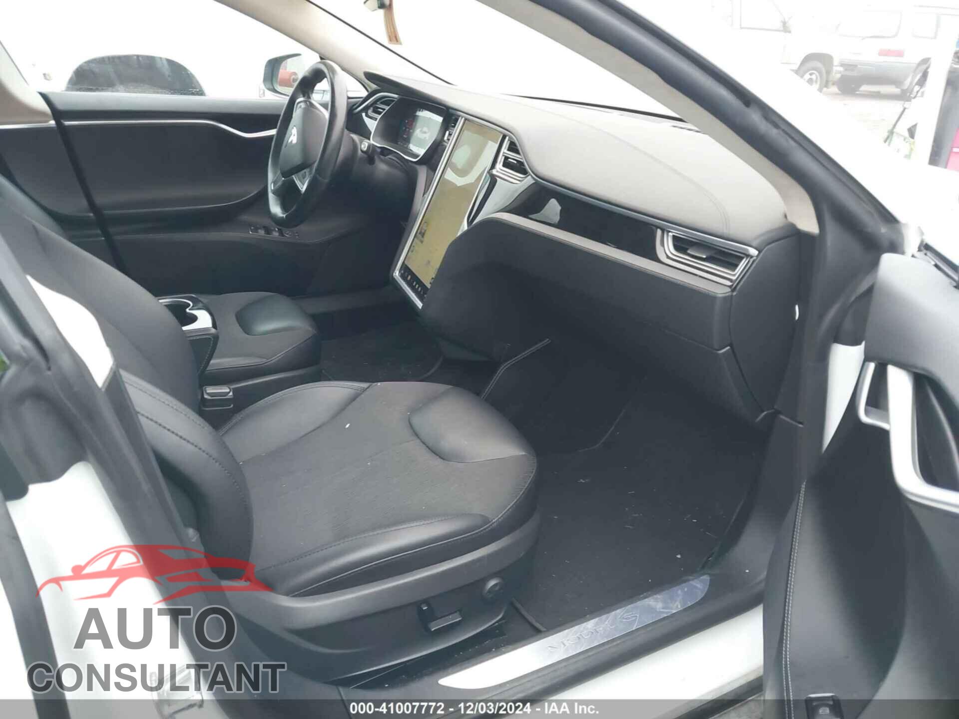 TESLA MODEL S 2015 - 5YJSA1E2XFF111896