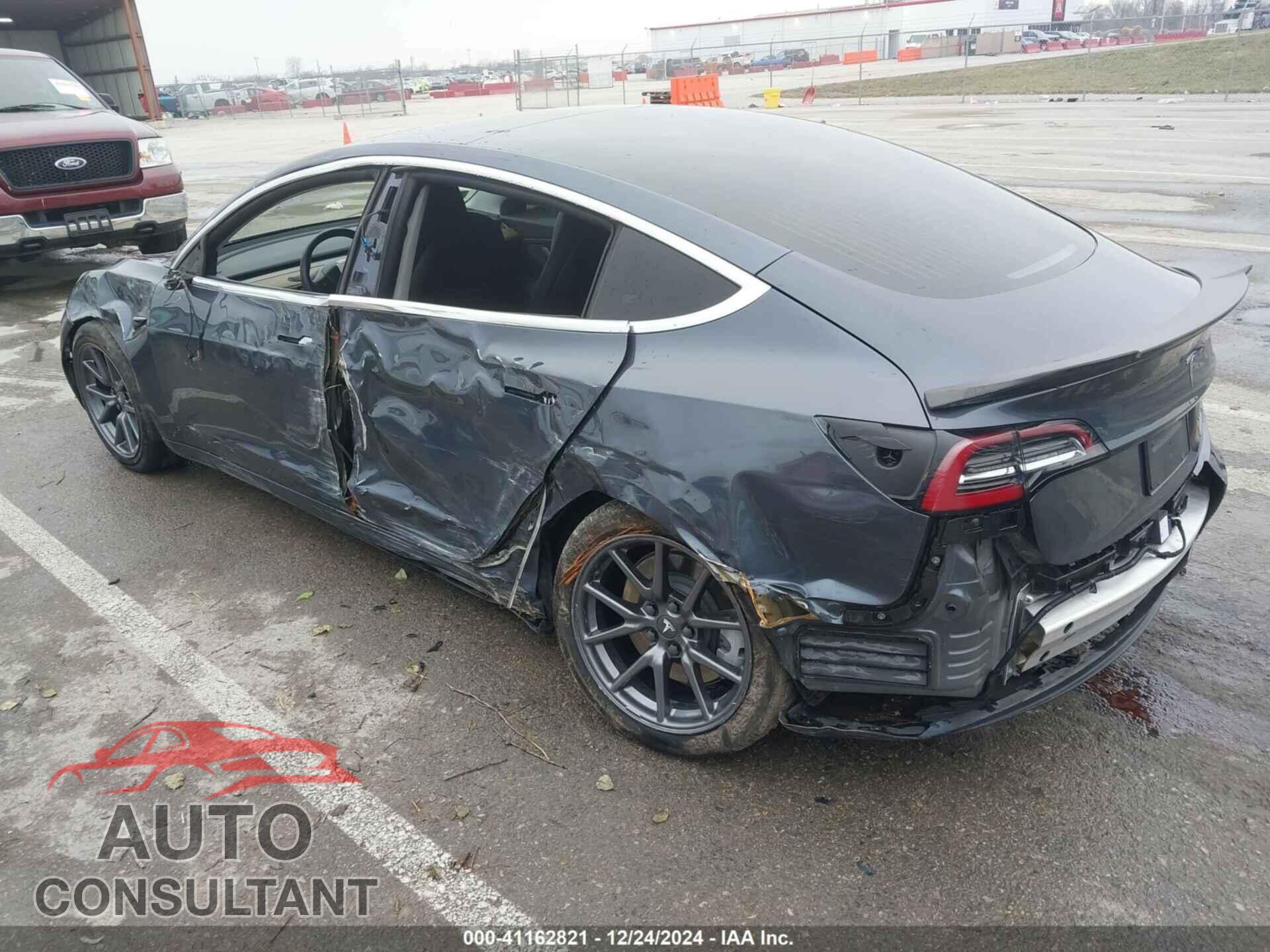 TESLA MODEL 3 2020 - 5YJ3E1EBXLF663242
