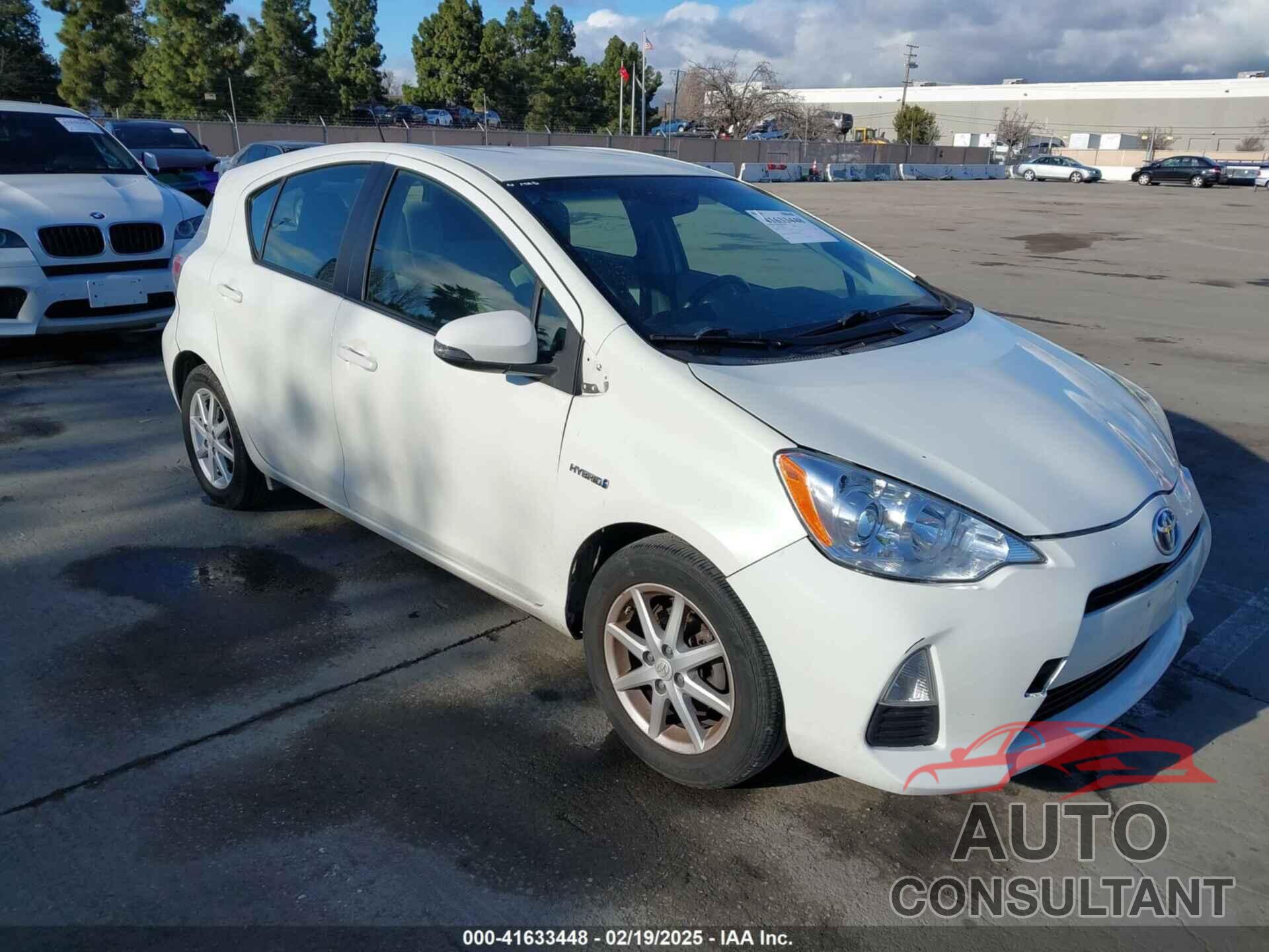 TOYOTA PRIUS C 2014 - JTDKDTB37E1073518