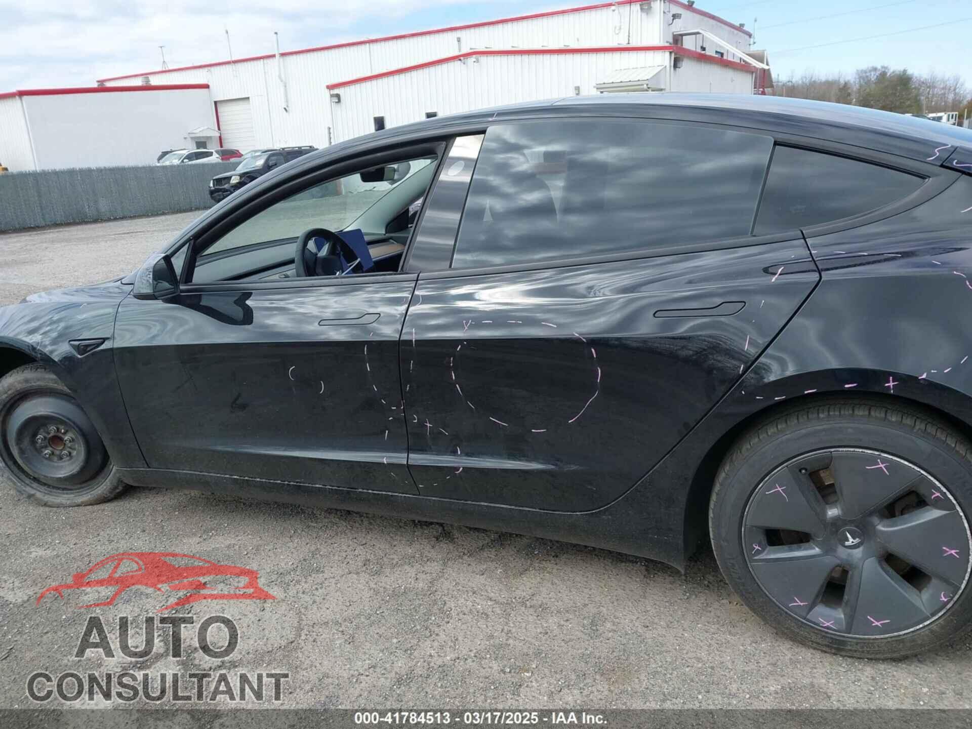 TESLA MODEL 3 2021 - 5YJ3E1EA1MF857568