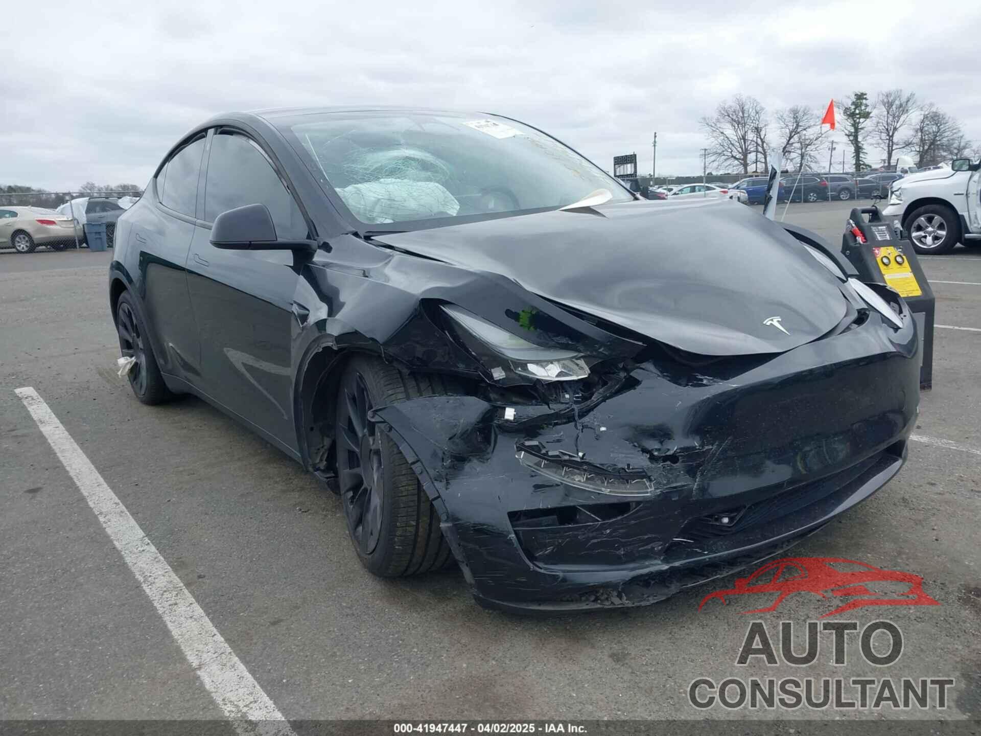 TESLA MODEL Y 2023 - 7SAYGDEE3PF688682