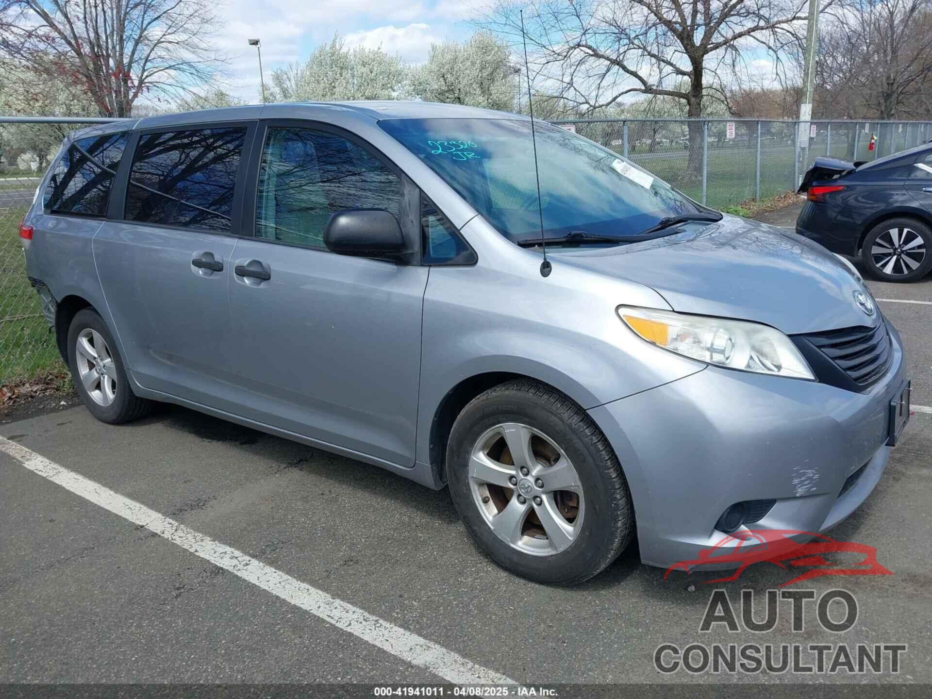 TOYOTA SIENNA 2013 - 5TDZK3DC9DS298333