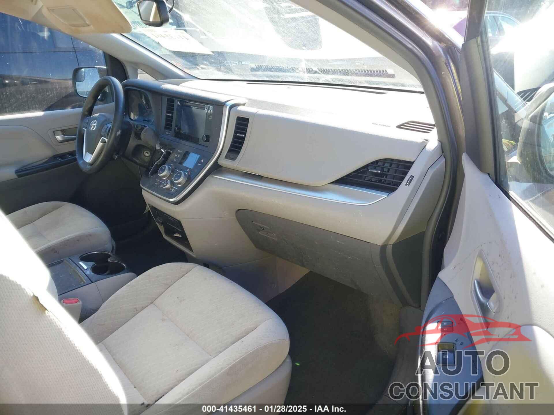 TOYOTA SIENNA 2017 - 5TDKZ3DC9HS772056