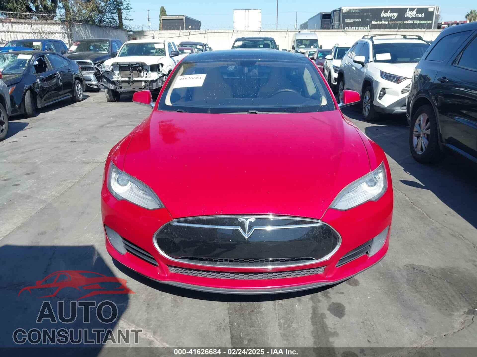 TESLA MODEL S 2013 - 5YJSA1CN1DFP09577