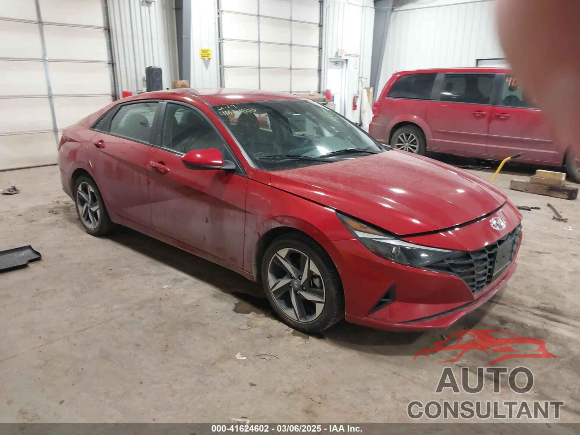 HYUNDAI ELANTRA 2023 - KMHLS4AG0PU401184