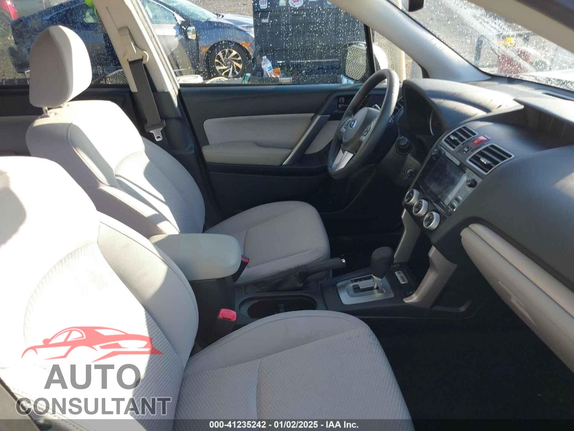 SUBARU FORESTER 2018 - JF2SJAEC7JH423094